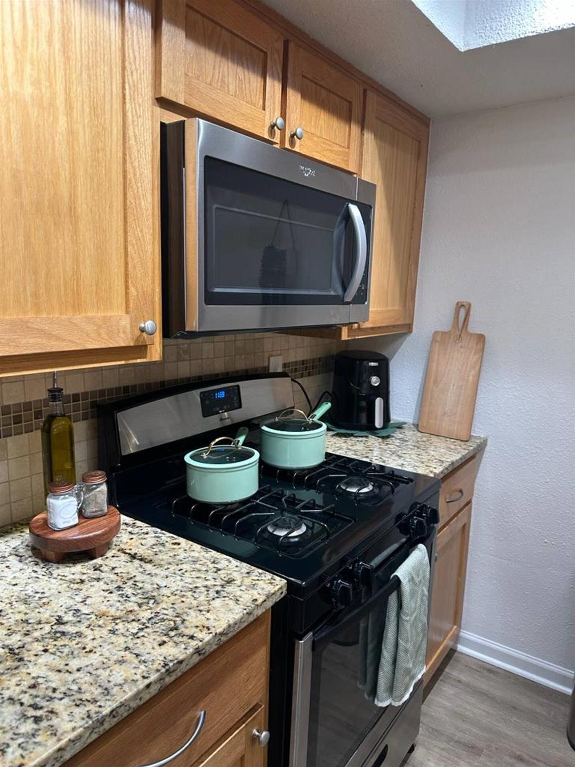 1500 Wroxton Way, Round Rock, TX 78664
