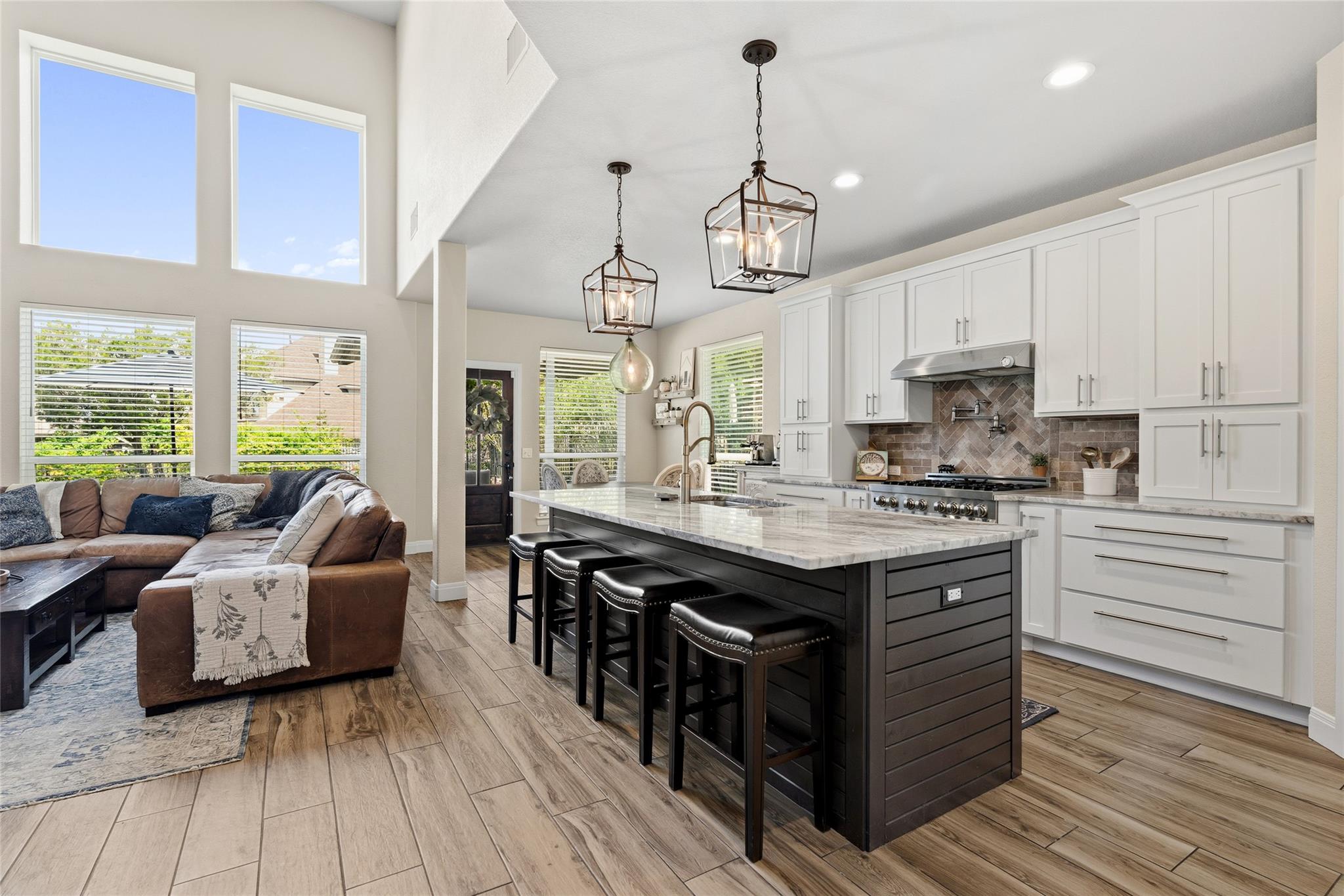 2211 Buffalo Gap, Leander, TX 78461
