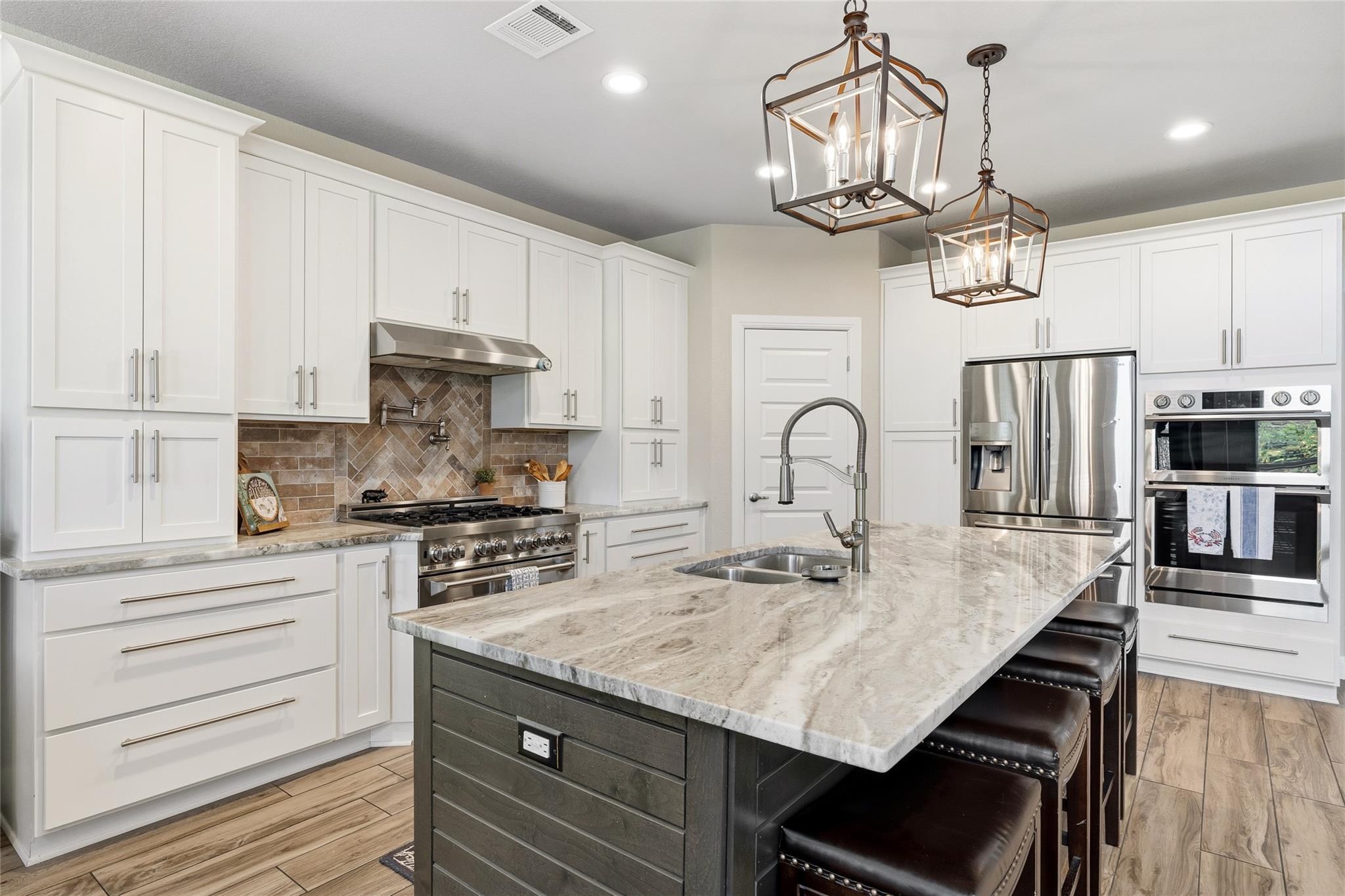 2211 Buffalo Gap, Leander, TX 78461