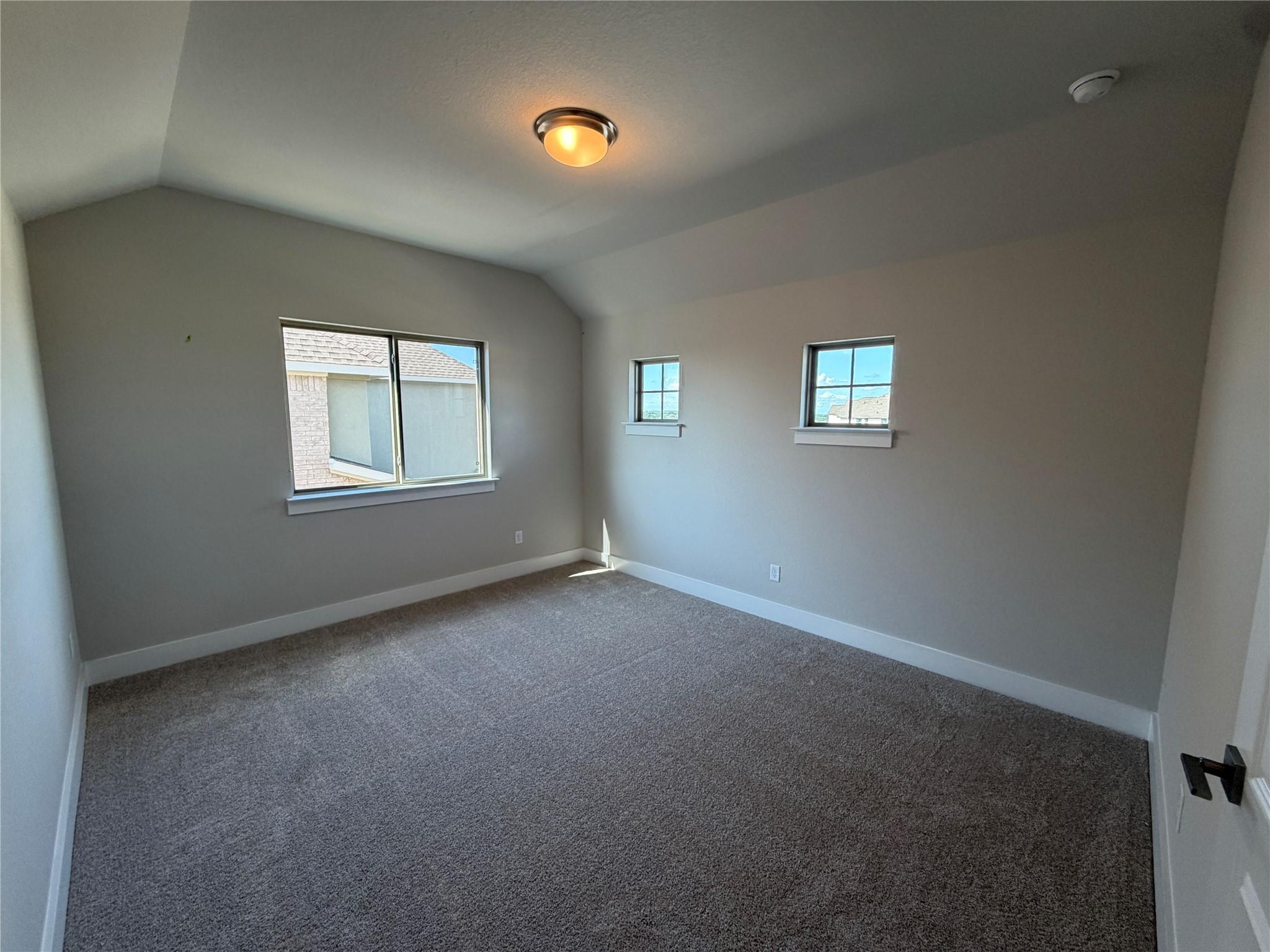 129 Clancy Dr, Liberty Hill, TX 78642