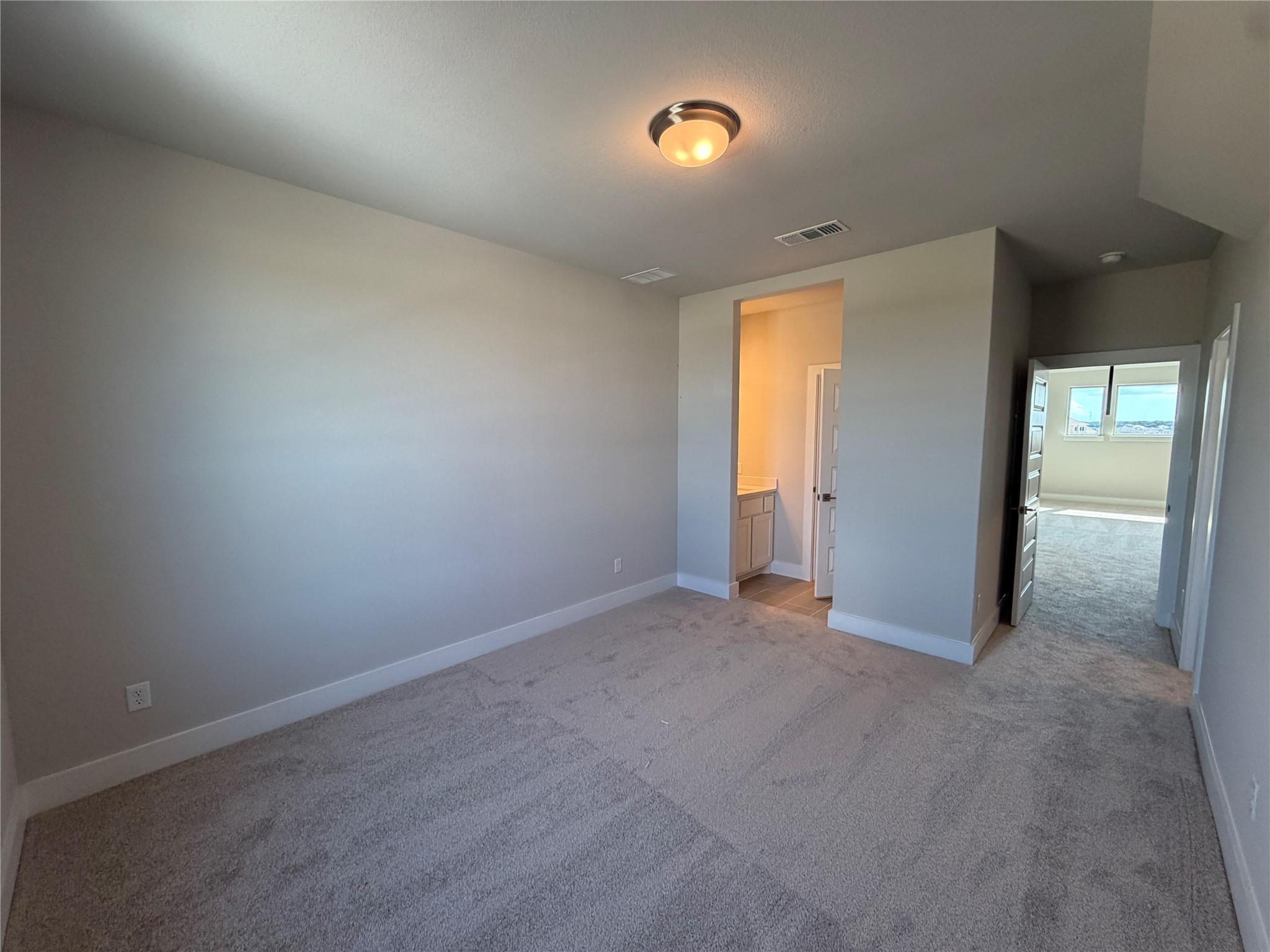129 Clancy Dr, Liberty Hill, TX 78642