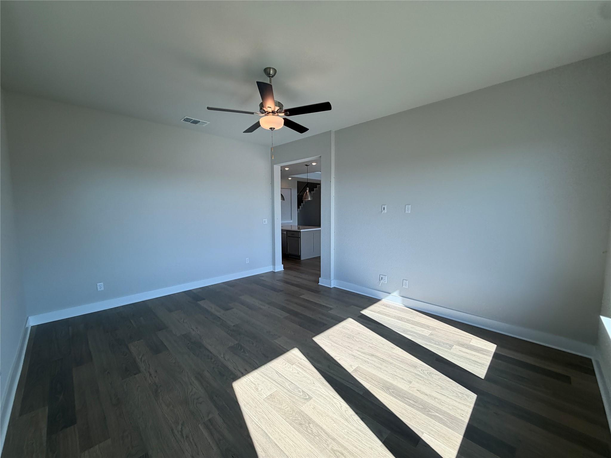 129 Clancy Dr, Liberty Hill, TX 78642