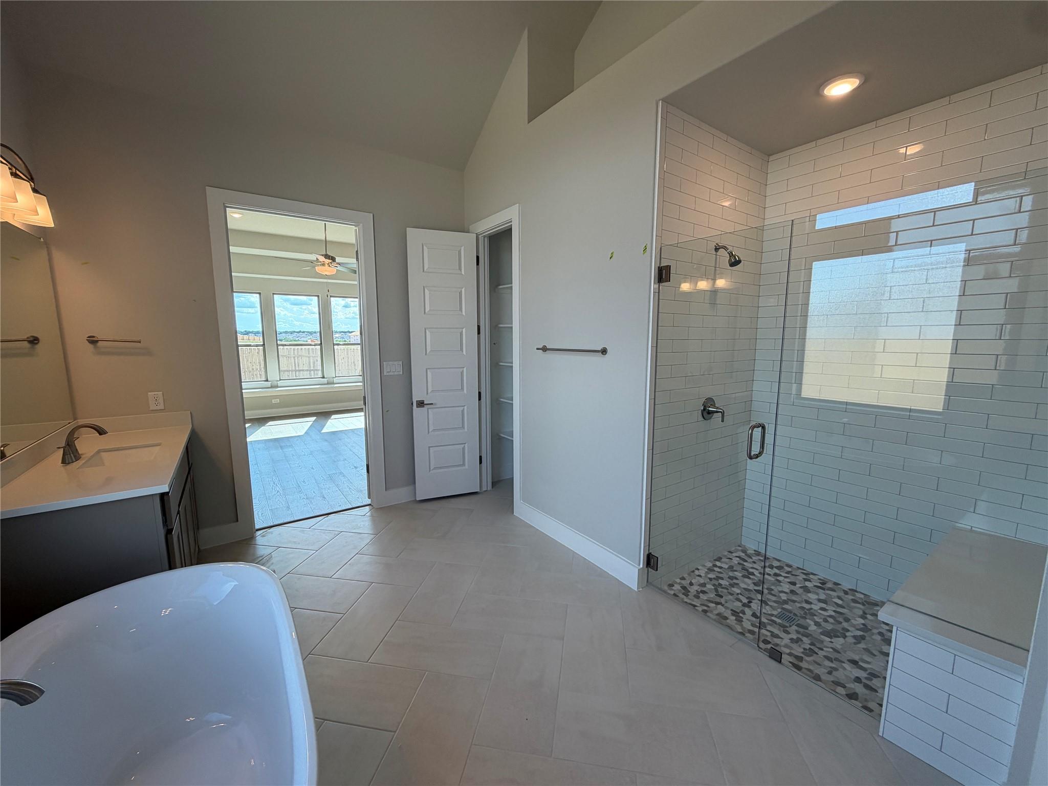 129 Clancy Dr, Liberty Hill, TX 78642