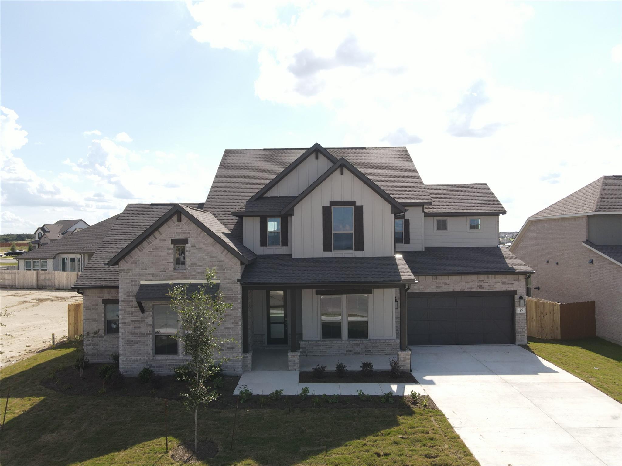 129 Clancy Dr, Liberty Hill, TX 78642