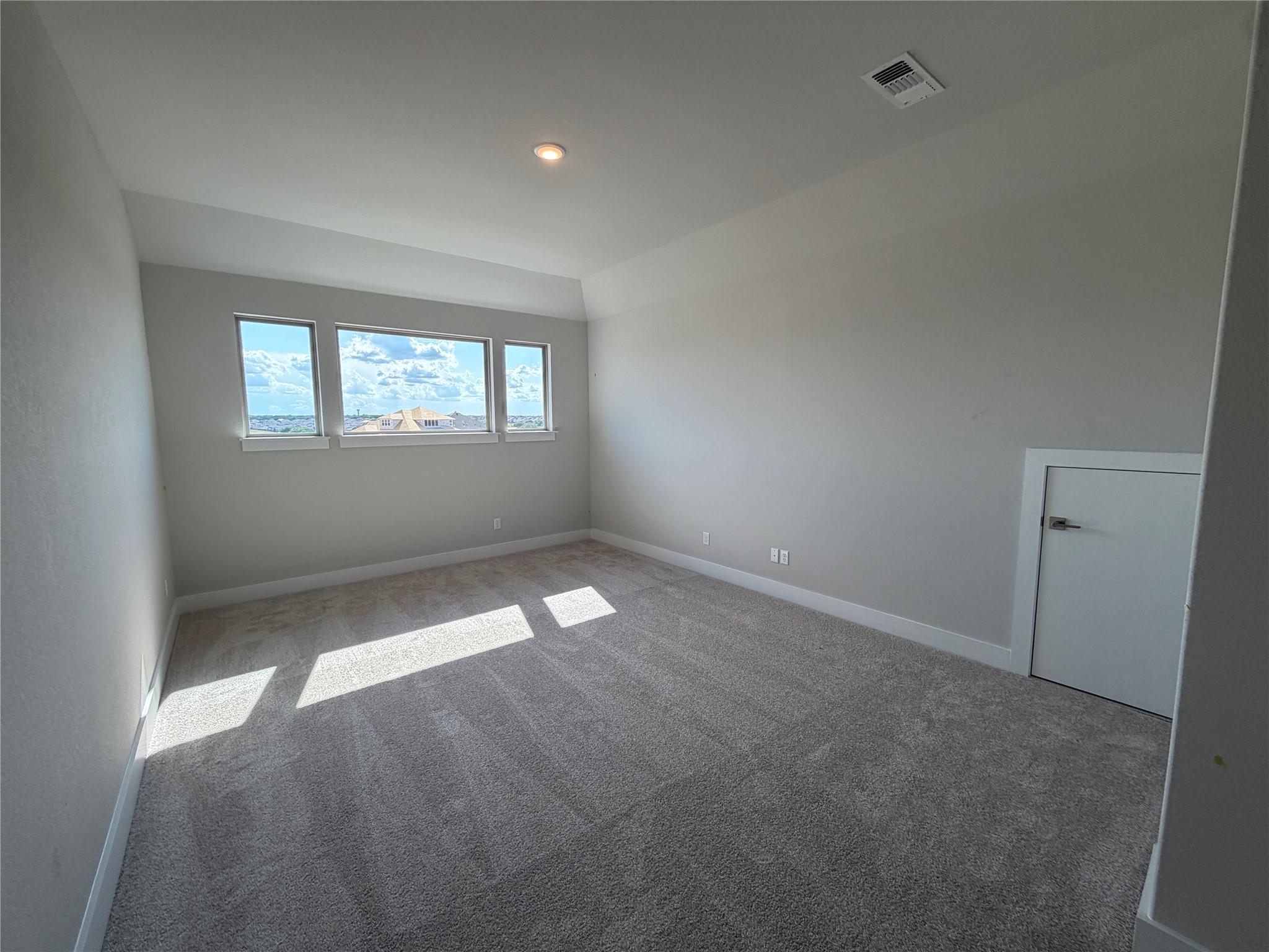 129 Clancy Dr, Liberty Hill, TX 78642