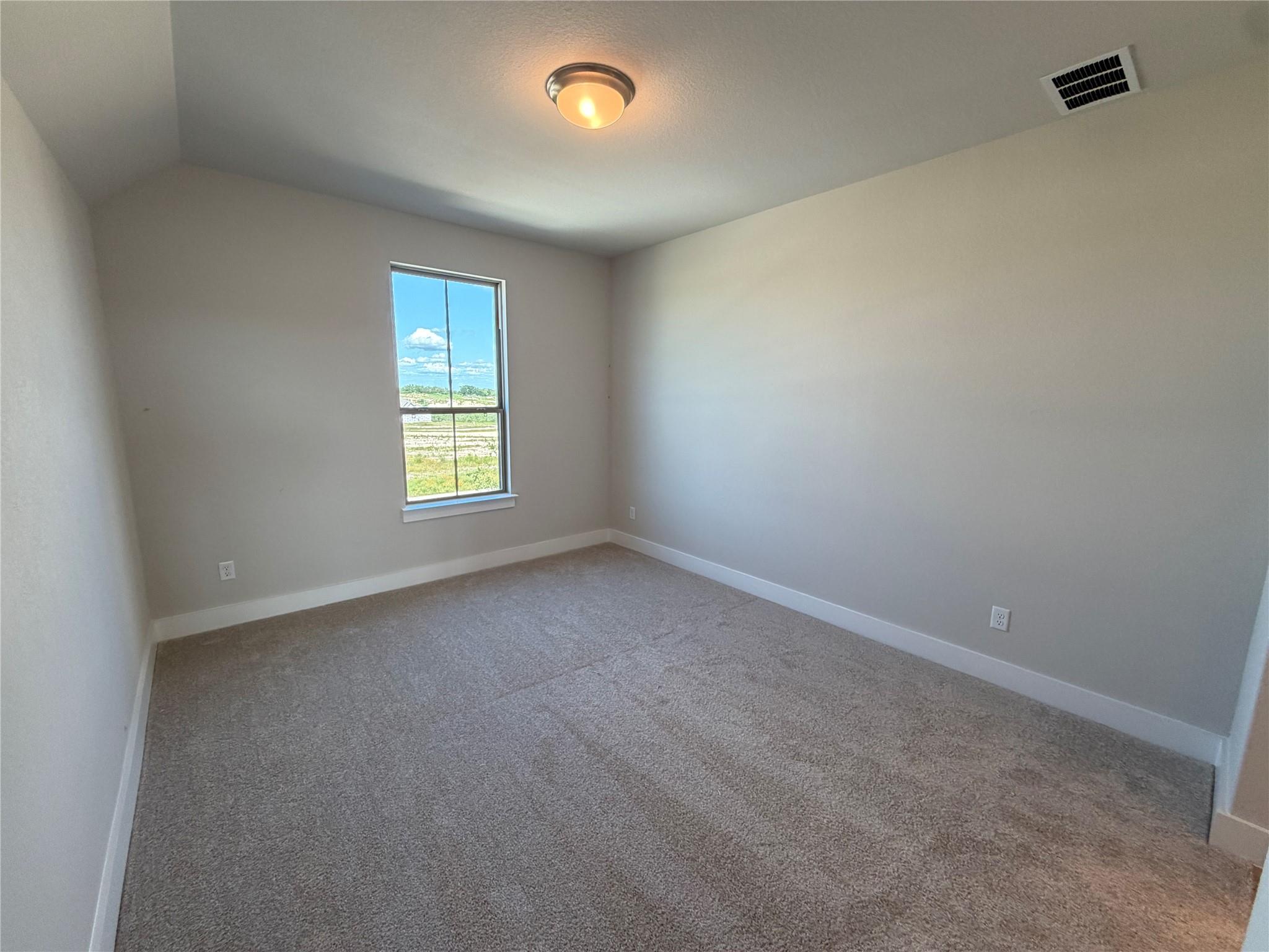 129 Clancy Dr, Liberty Hill, TX 78642