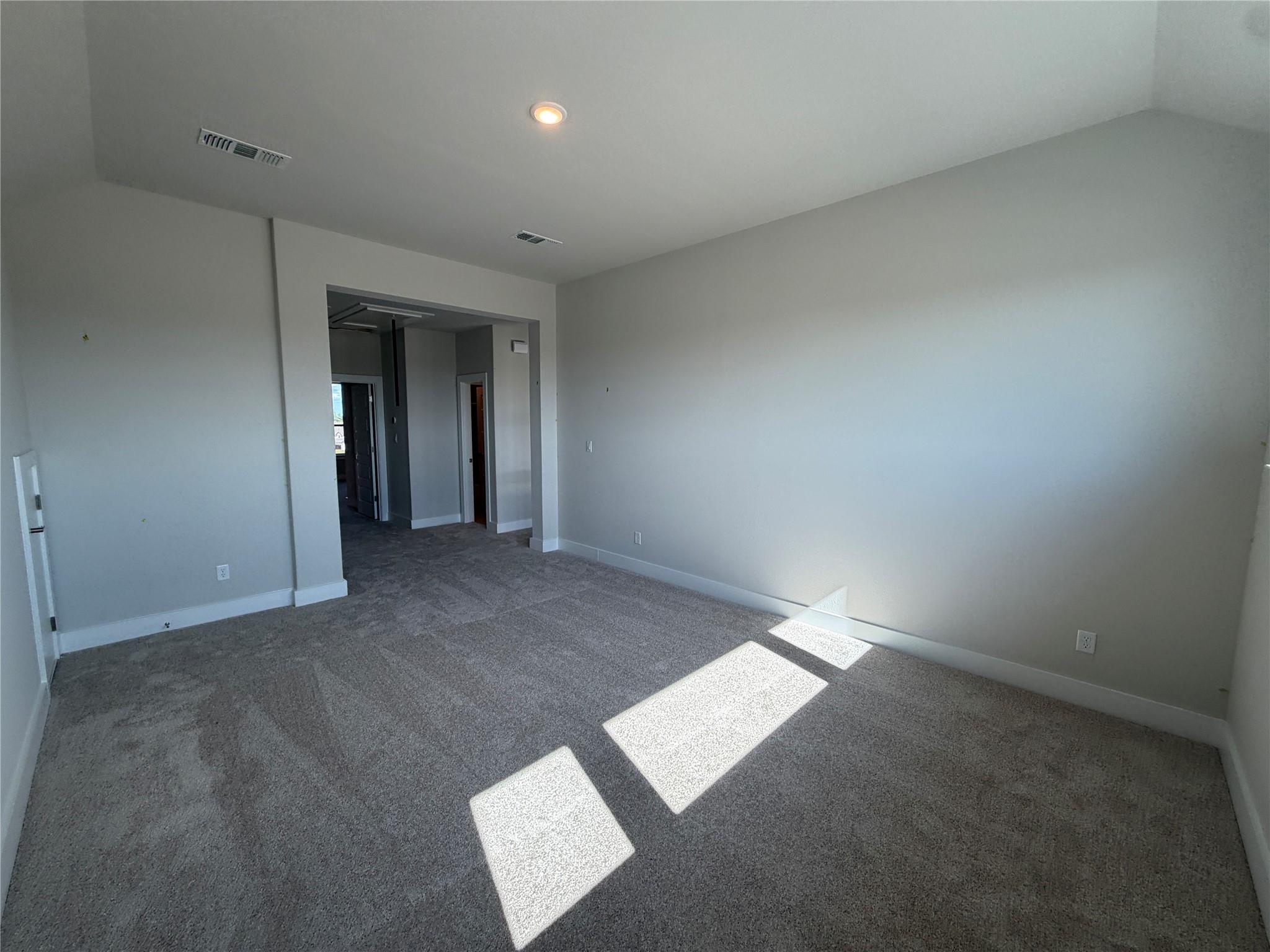 129 Clancy Dr, Liberty Hill, TX 78642