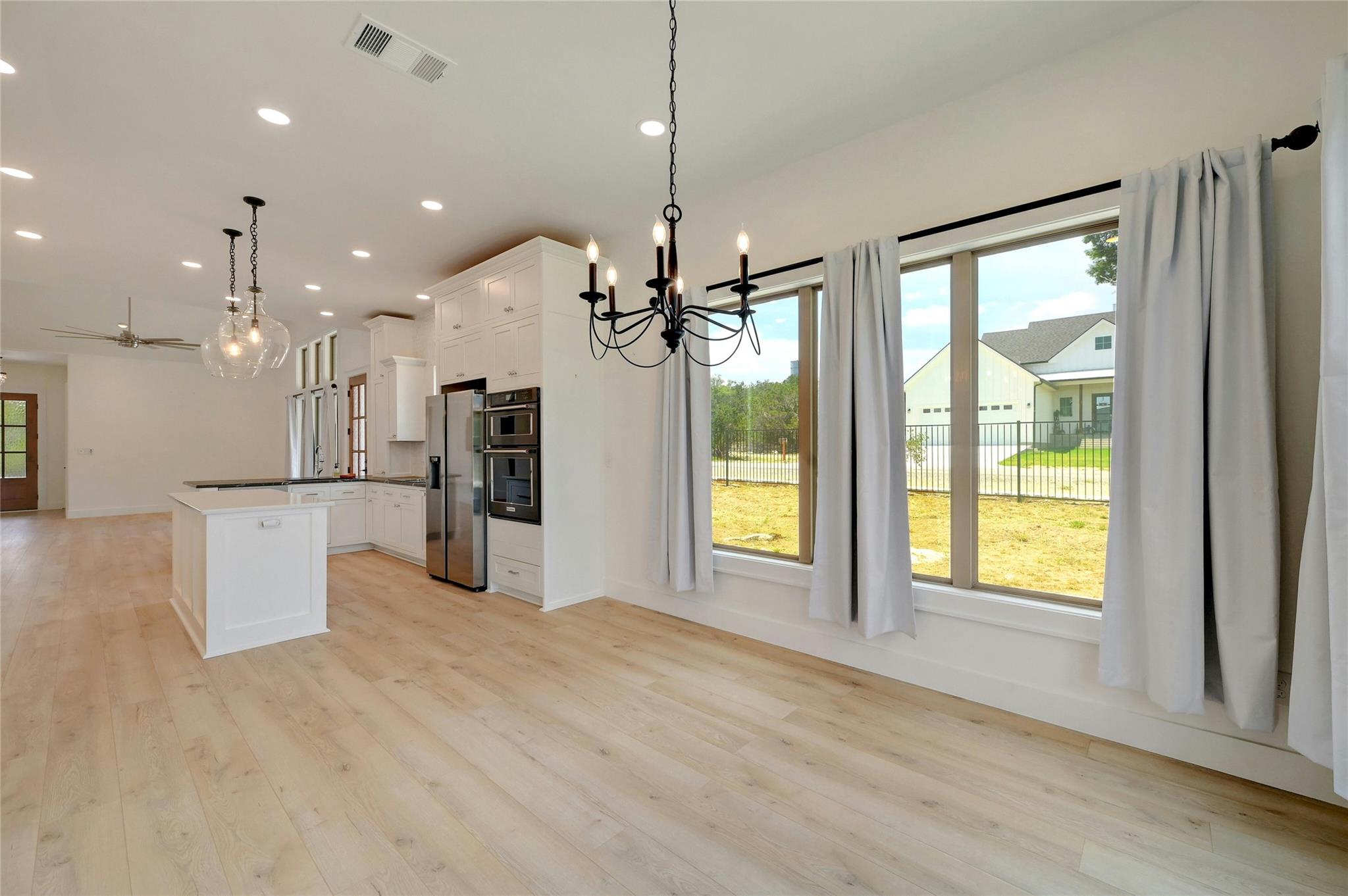 2 Cherokee Trl, Wimberley, TX 78676