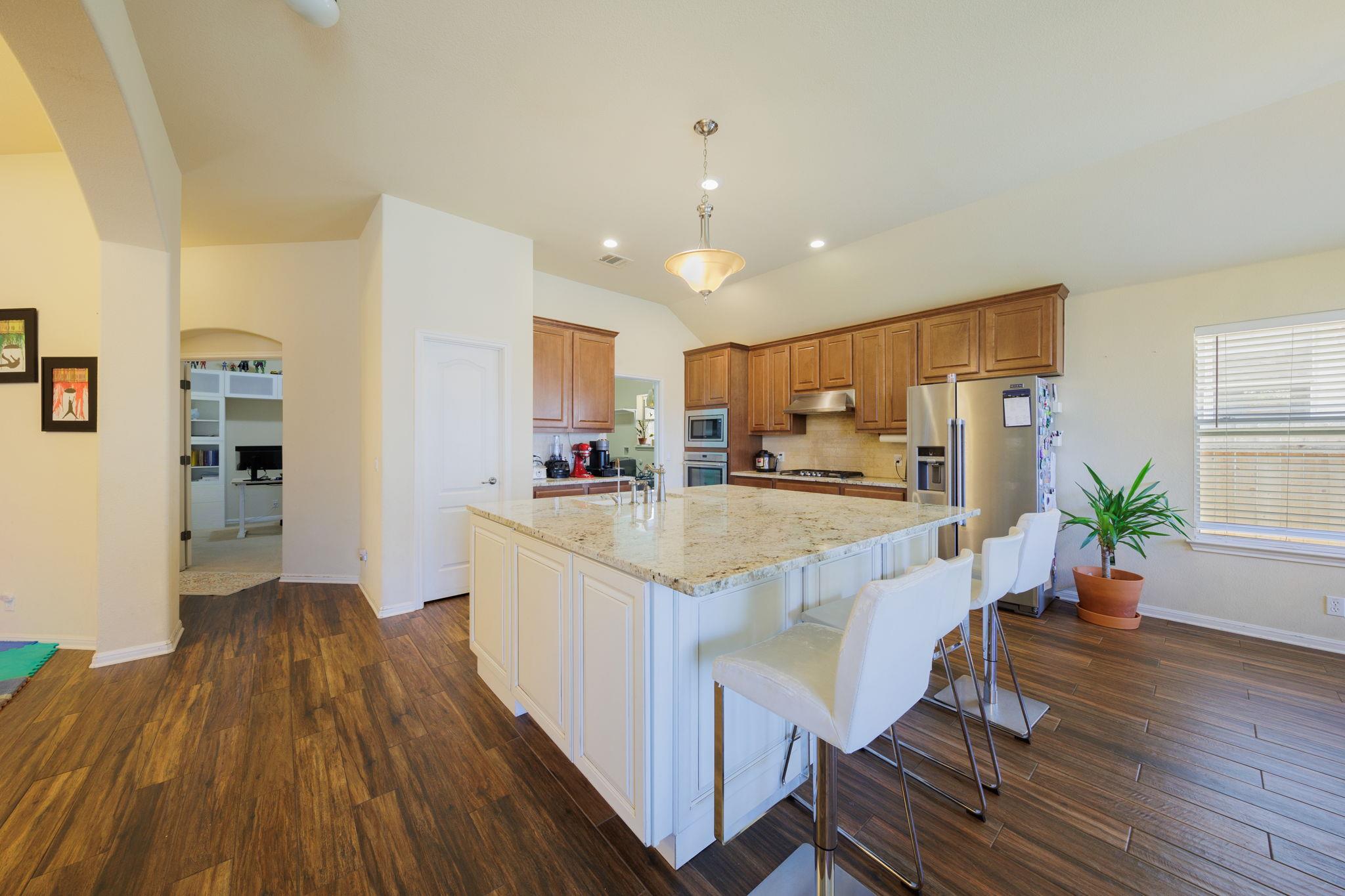 231 Saint Richie Ln, Austin, TX 78737