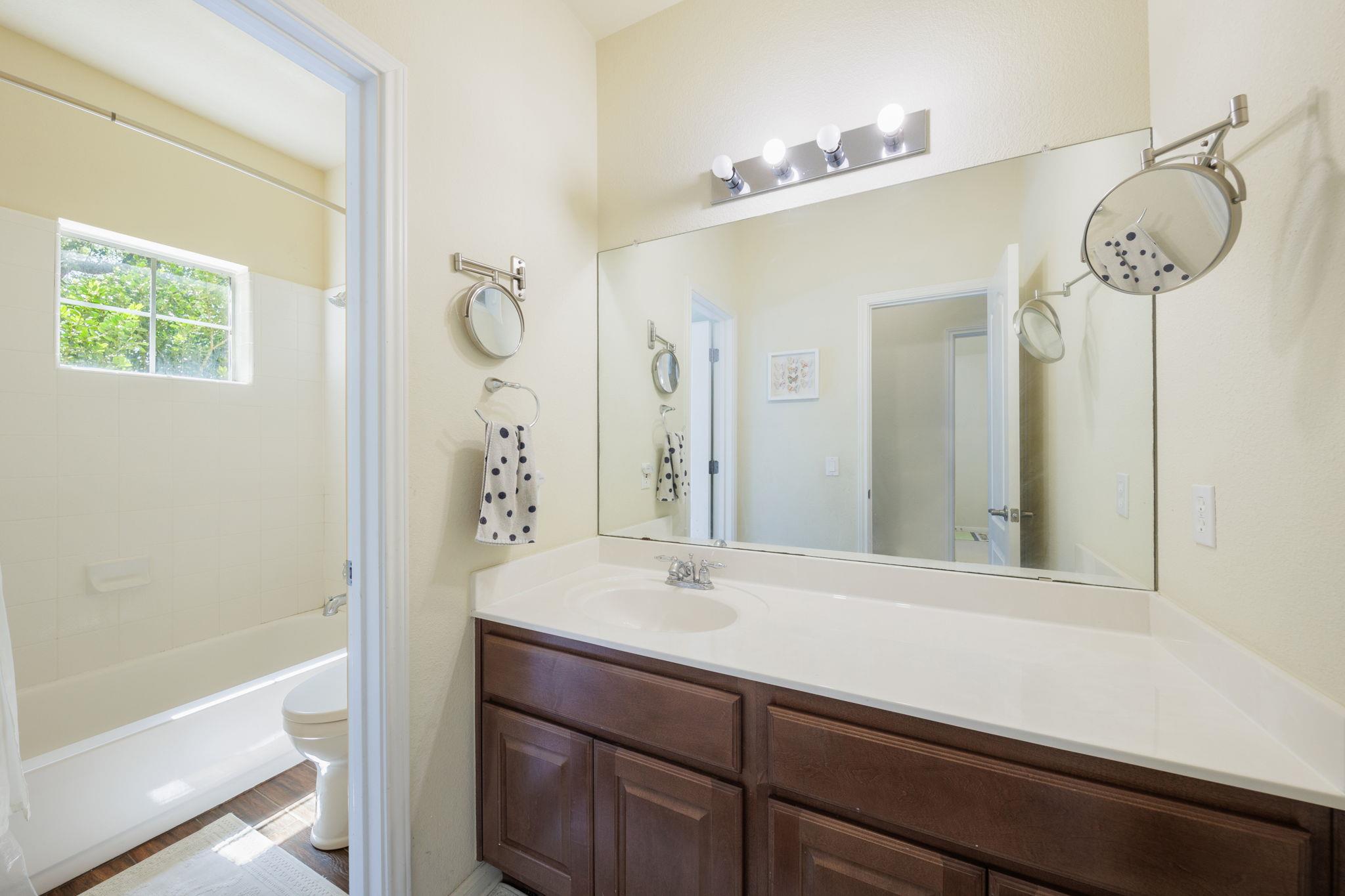 231 Saint Richie Ln, Austin, TX 78737