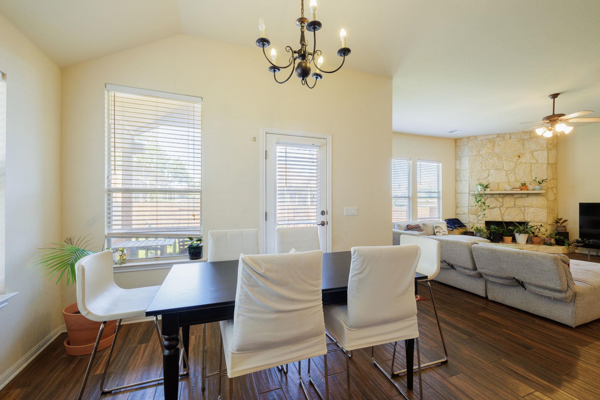 231 Saint Richie Ln, Austin, TX 78737