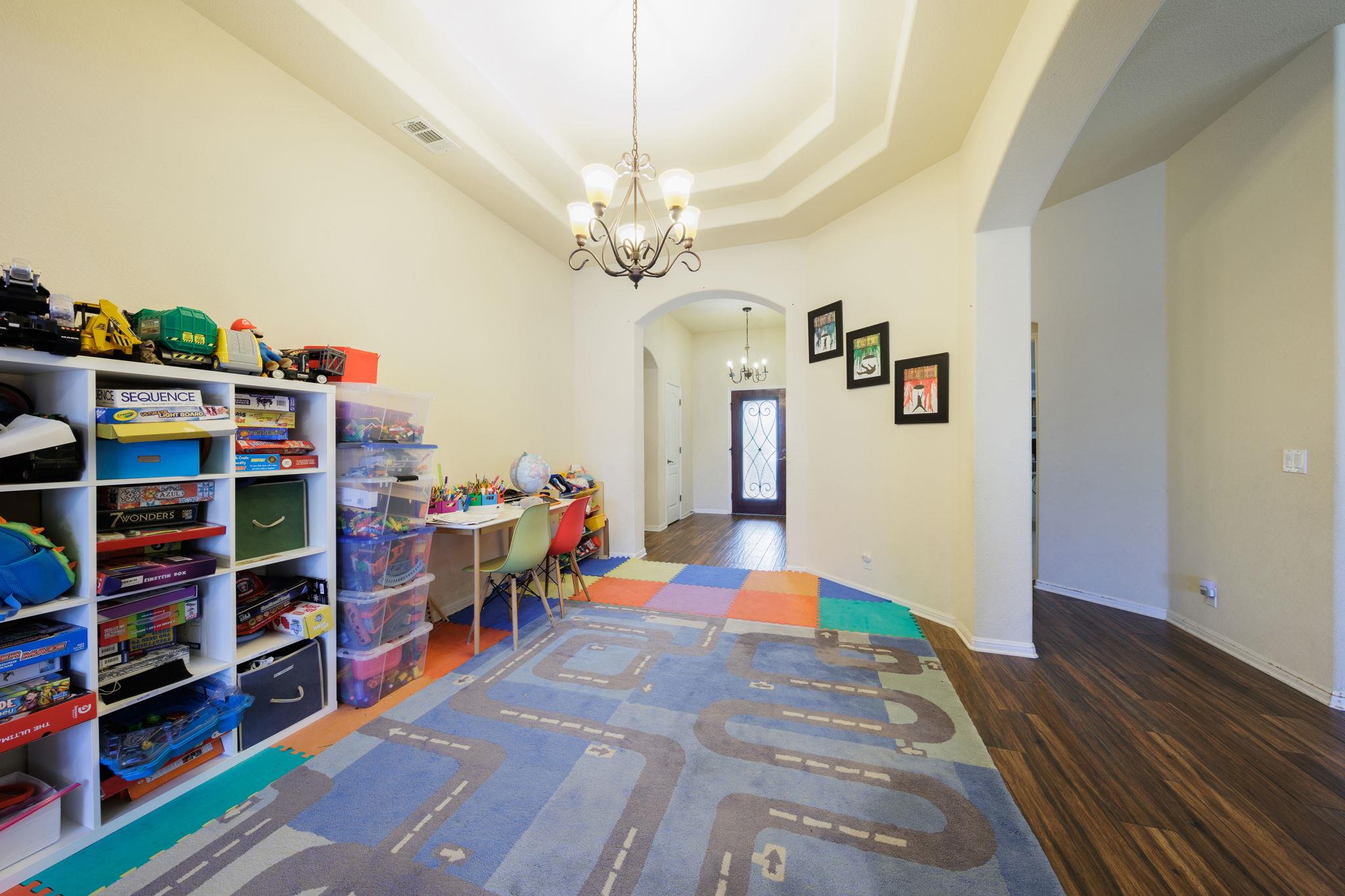 231 Saint Richie Ln, Austin, TX 78737