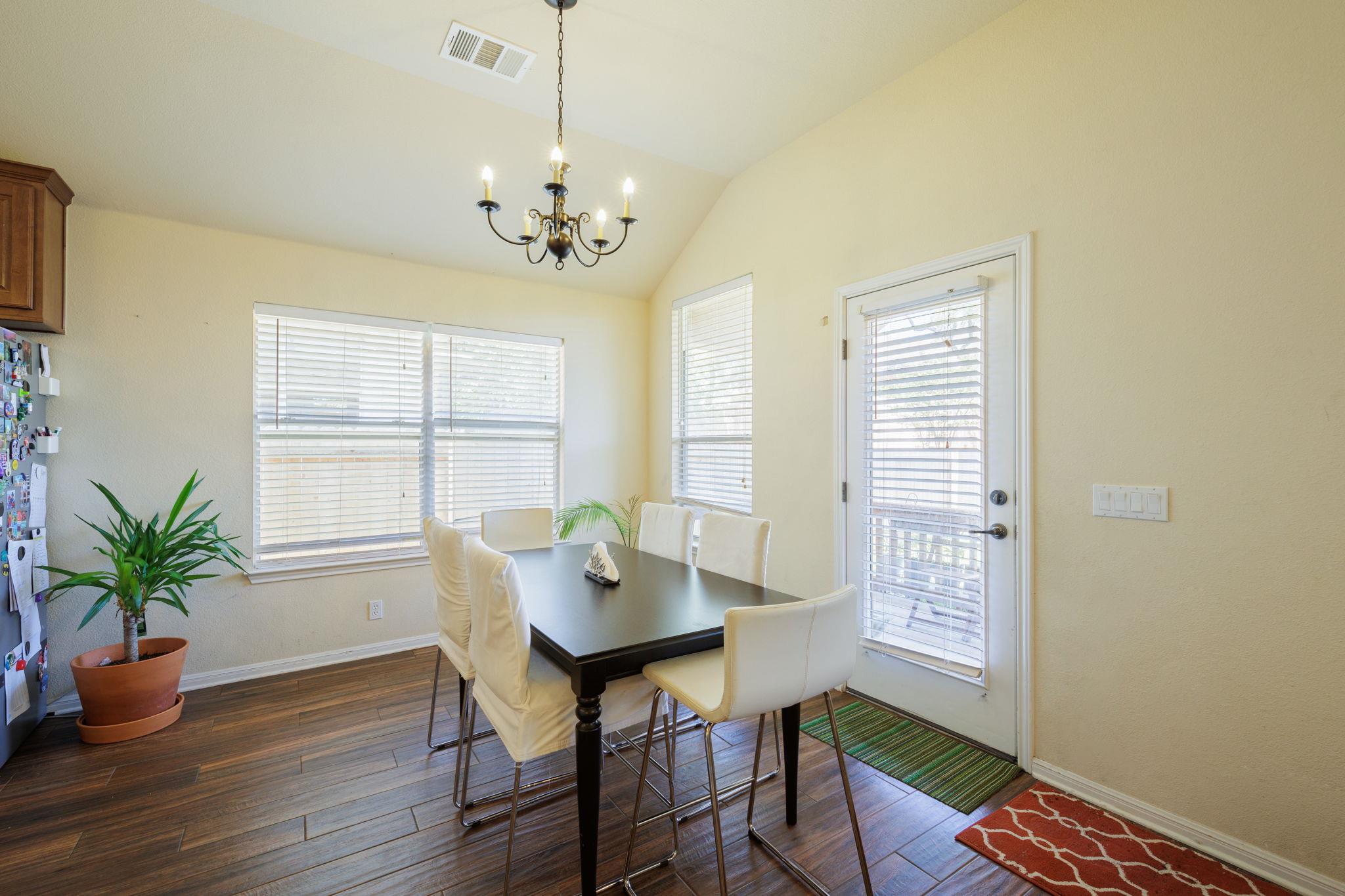 231 Saint Richie Ln, Austin, TX 78737
