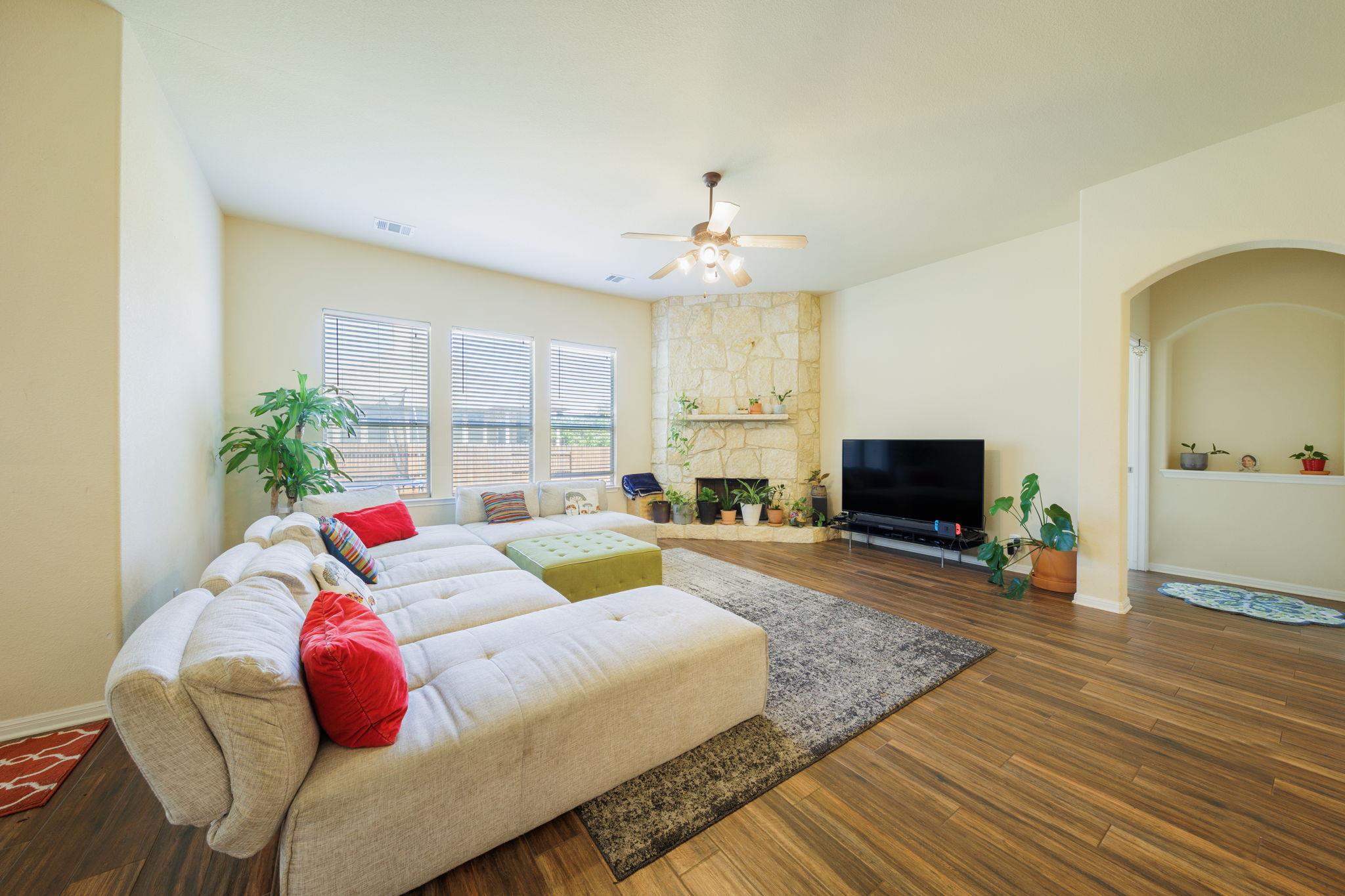 231 Saint Richie Ln, Austin, TX 78737