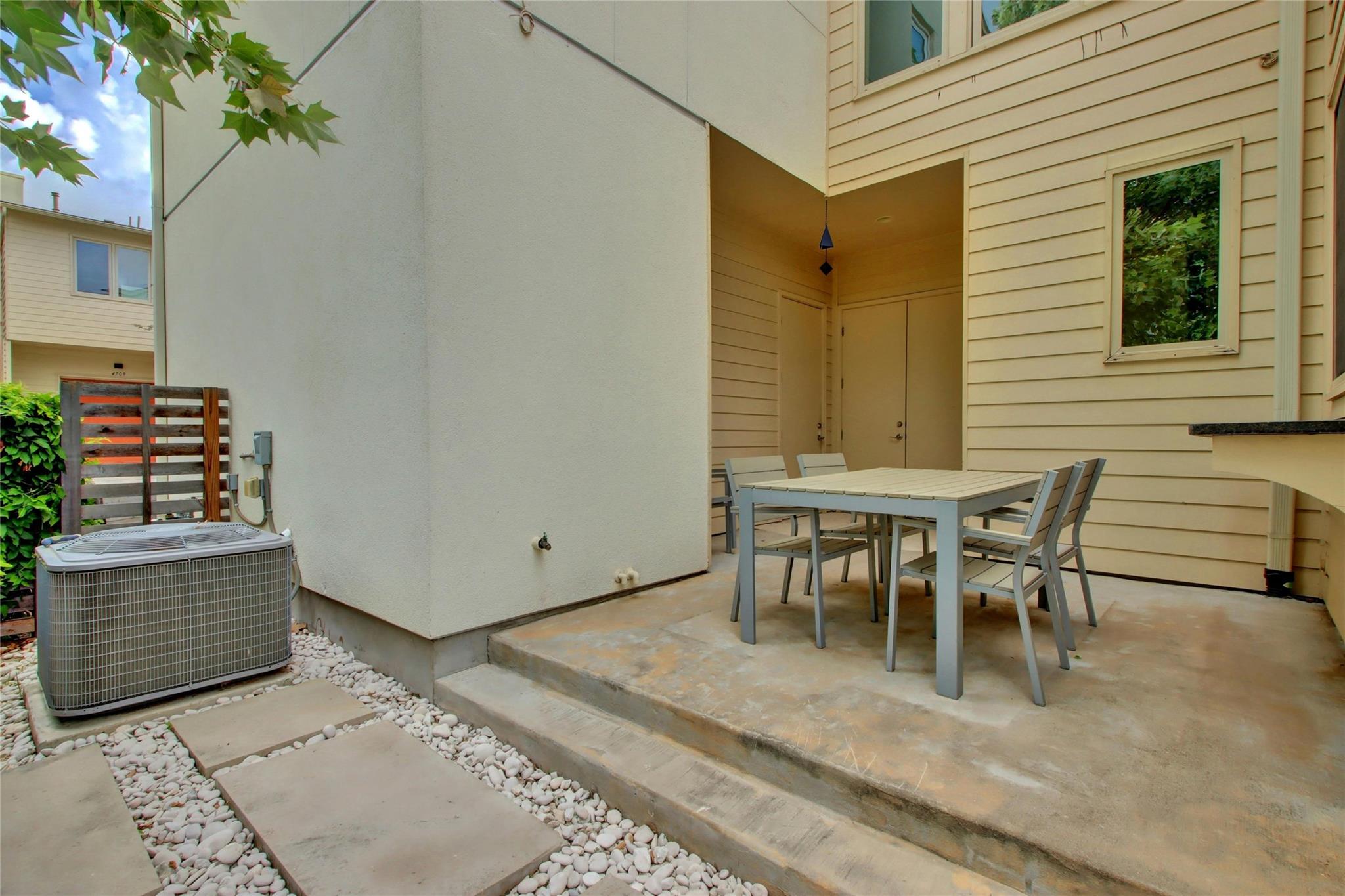 2114 Philomena St, Austin, TX 78723
