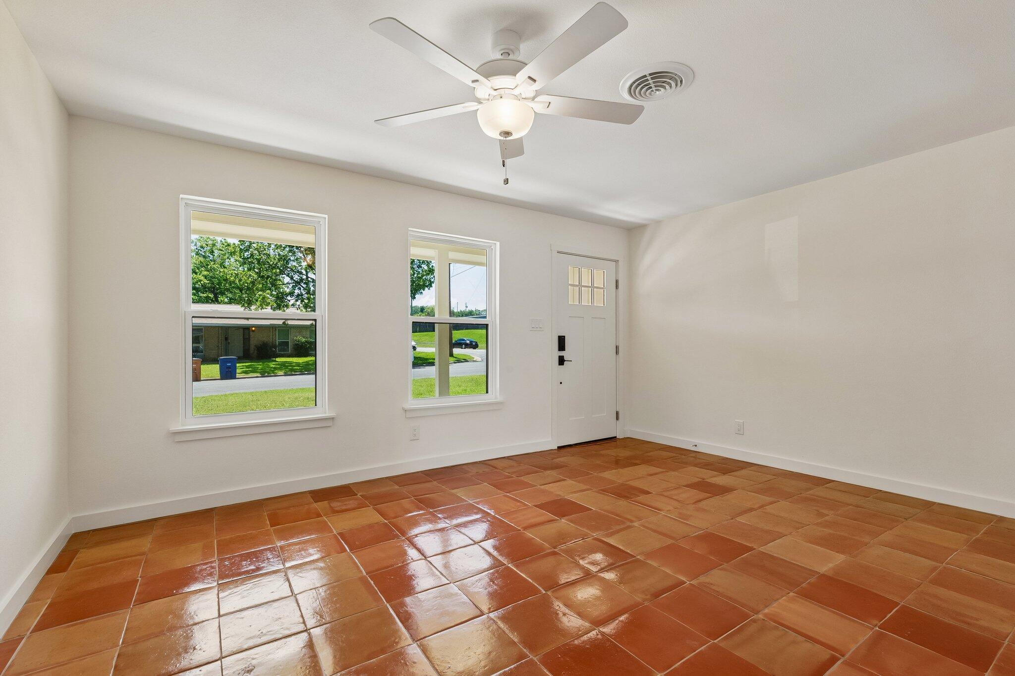2712 Friar Tuck Ln, Austin, TX 78704