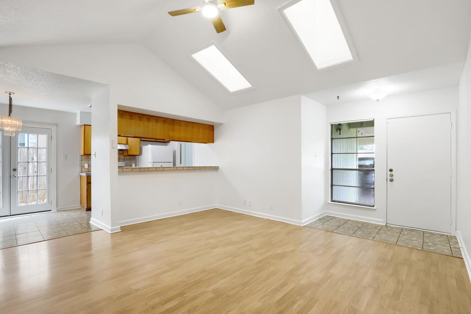 10710 Topperwein Dr # B, Austin, TX 78758