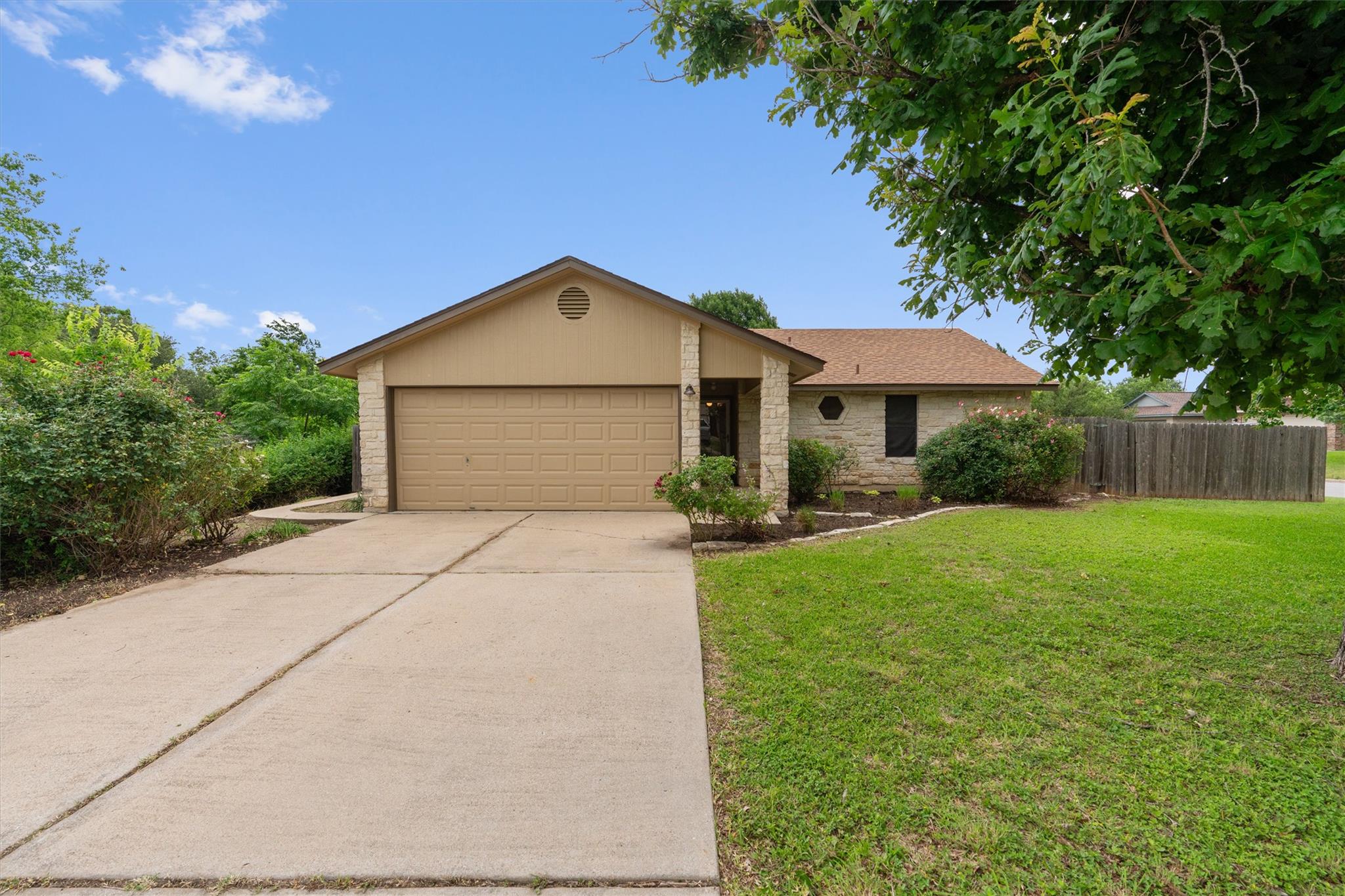 716 Northern Trl, Leander, TX 78641
