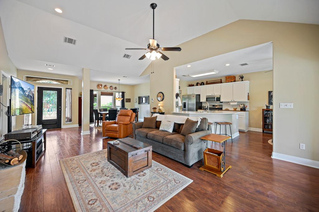 75 Sprucewood Dr, Wimberley, TX 78676