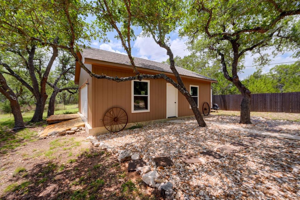 75 Sprucewood Dr, Wimberley, TX 78676