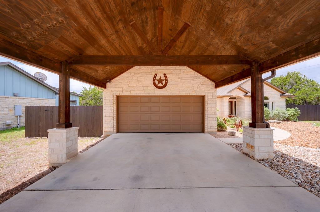 75 Sprucewood Dr, Wimberley, TX 78676