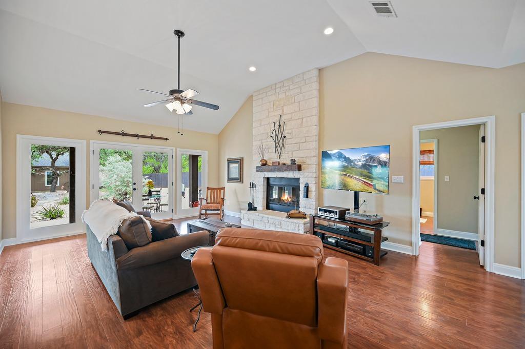 75 Sprucewood Dr, Wimberley, TX 78676