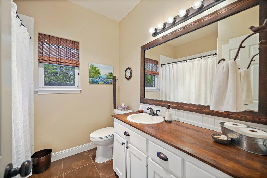 75 Sprucewood Dr, Wimberley, TX 78676