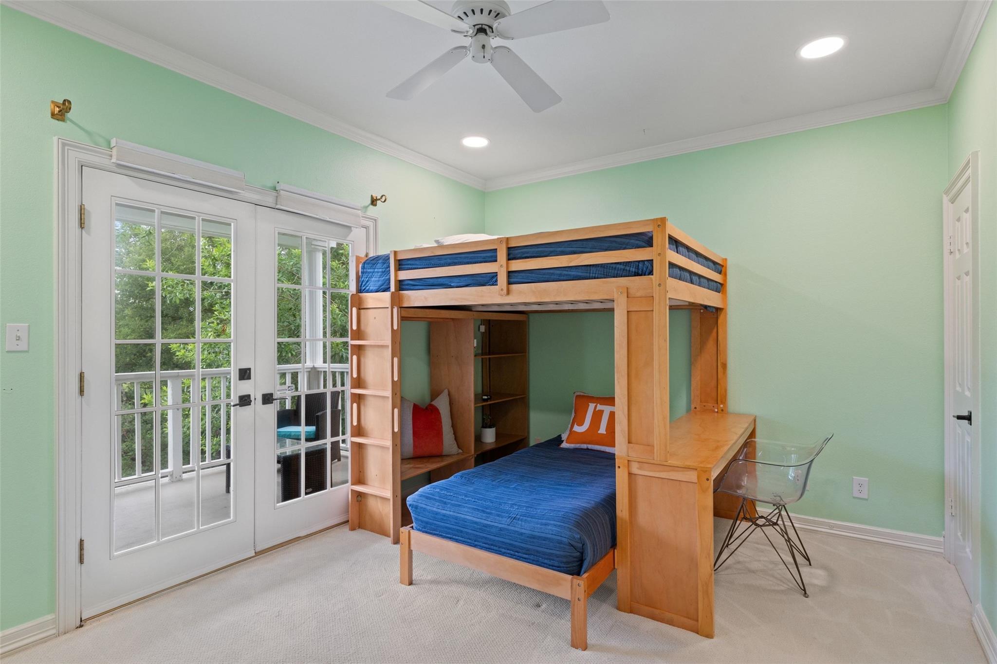 2922 Thousand Oaks Dr, Austin, TX 78746