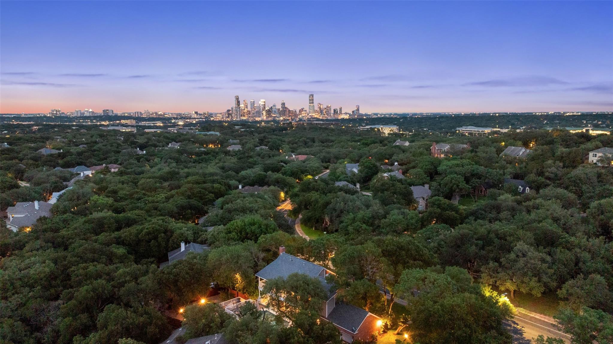 2922 Thousand Oaks Dr, Austin, TX 78746
