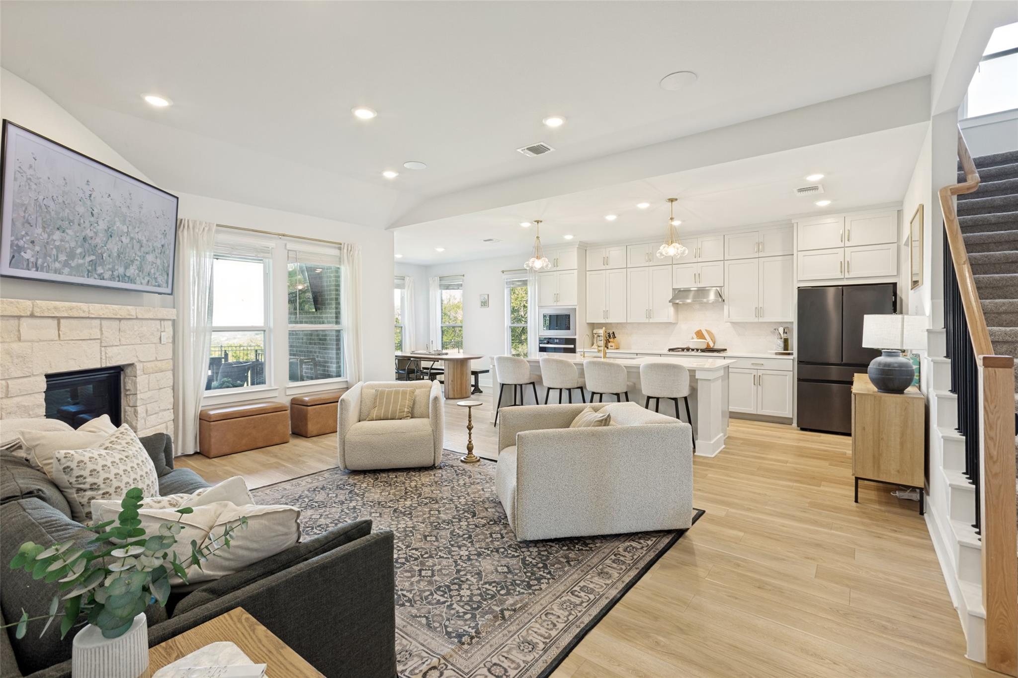 17229 Rossignol Cv, Austin, TX 78738