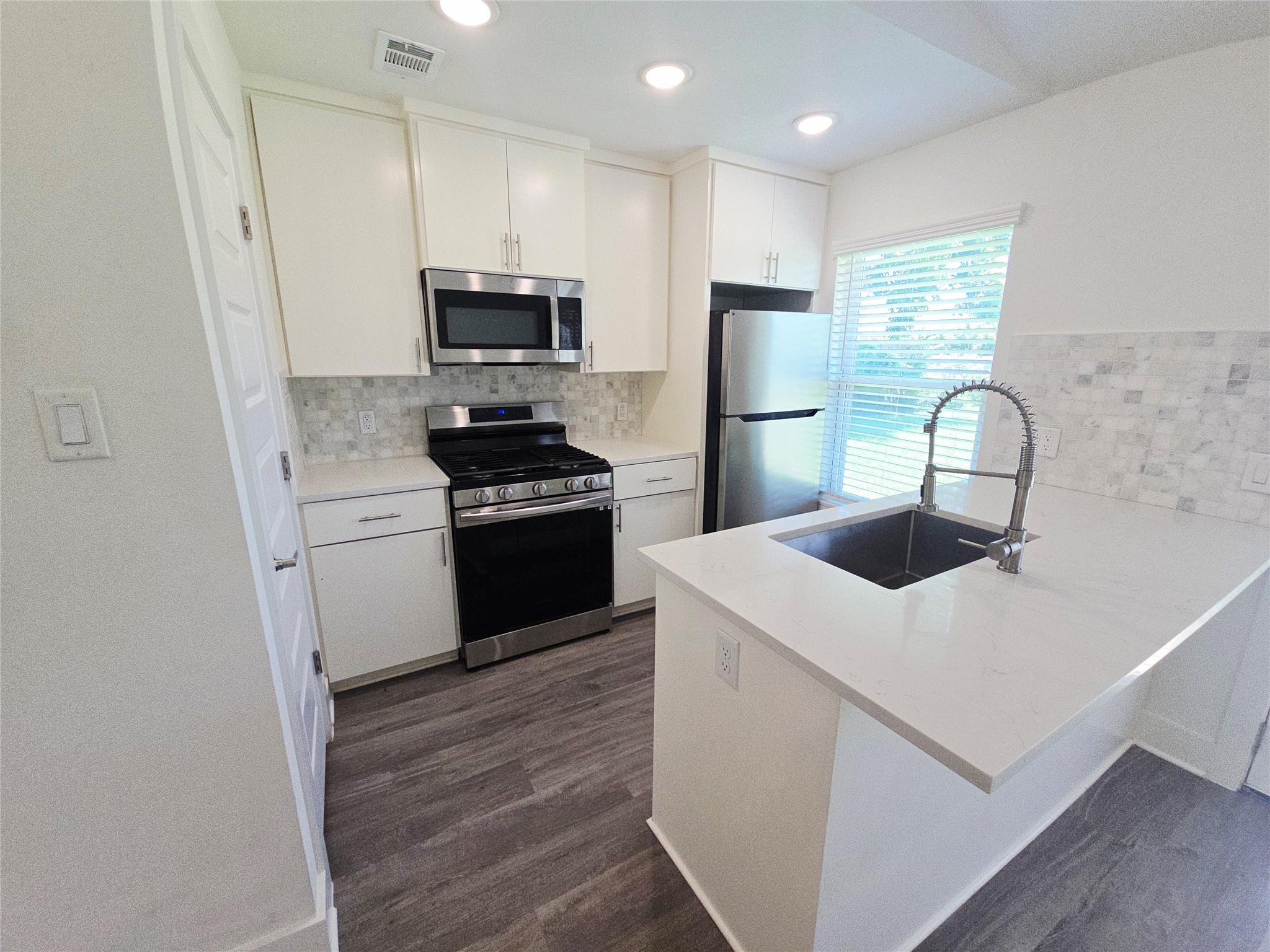 6103 Calmar Cv, Austin, TX 78721