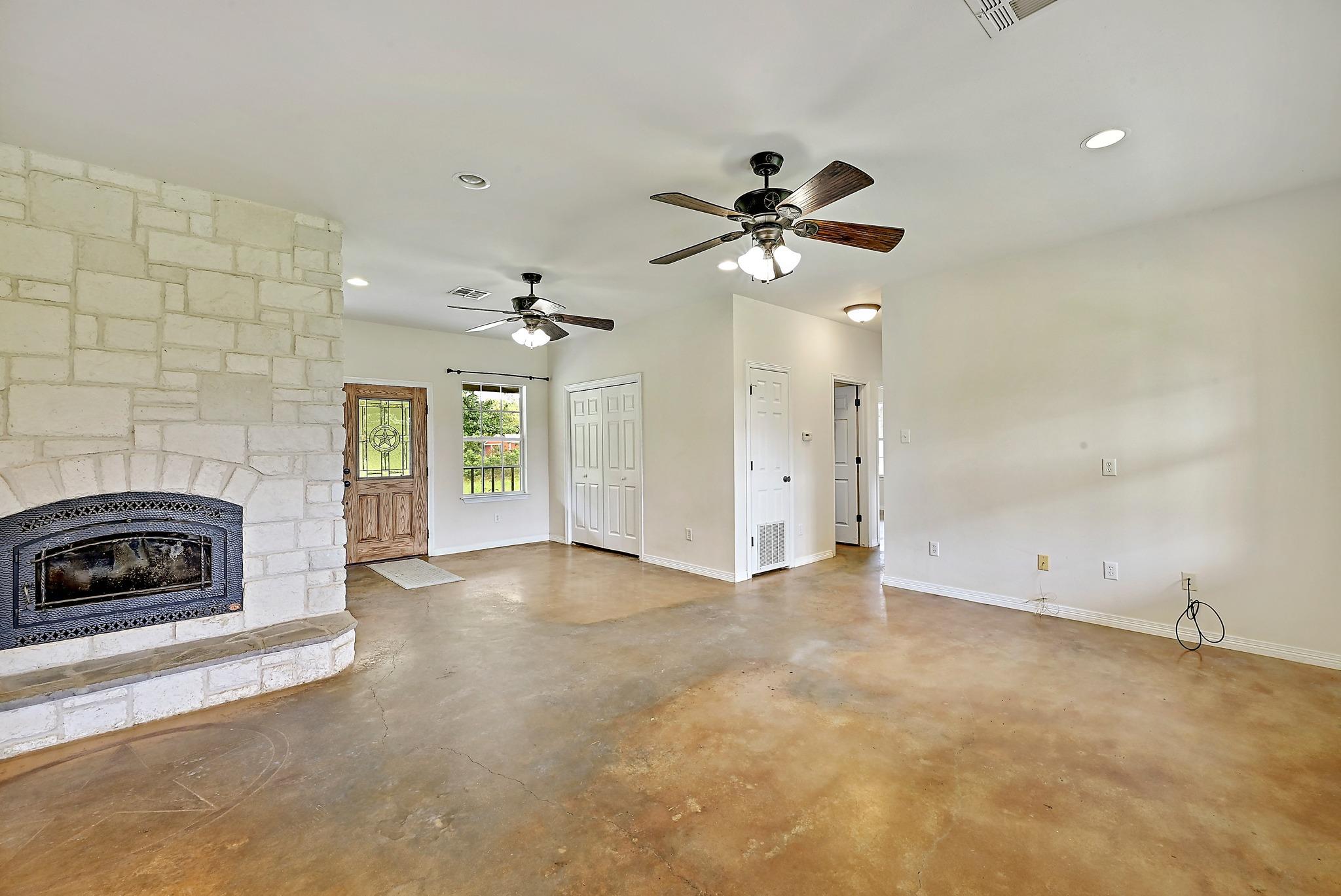 11791 Silver Springs Rd, Rockdale, TX 76567