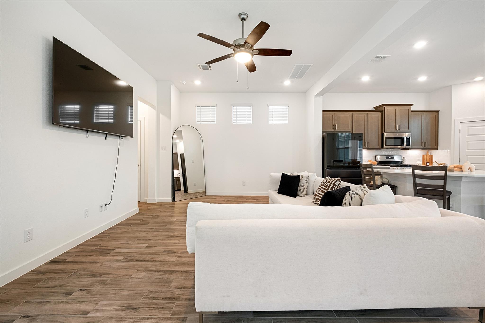 12612 Penguin Path, Manor, TX 78653
