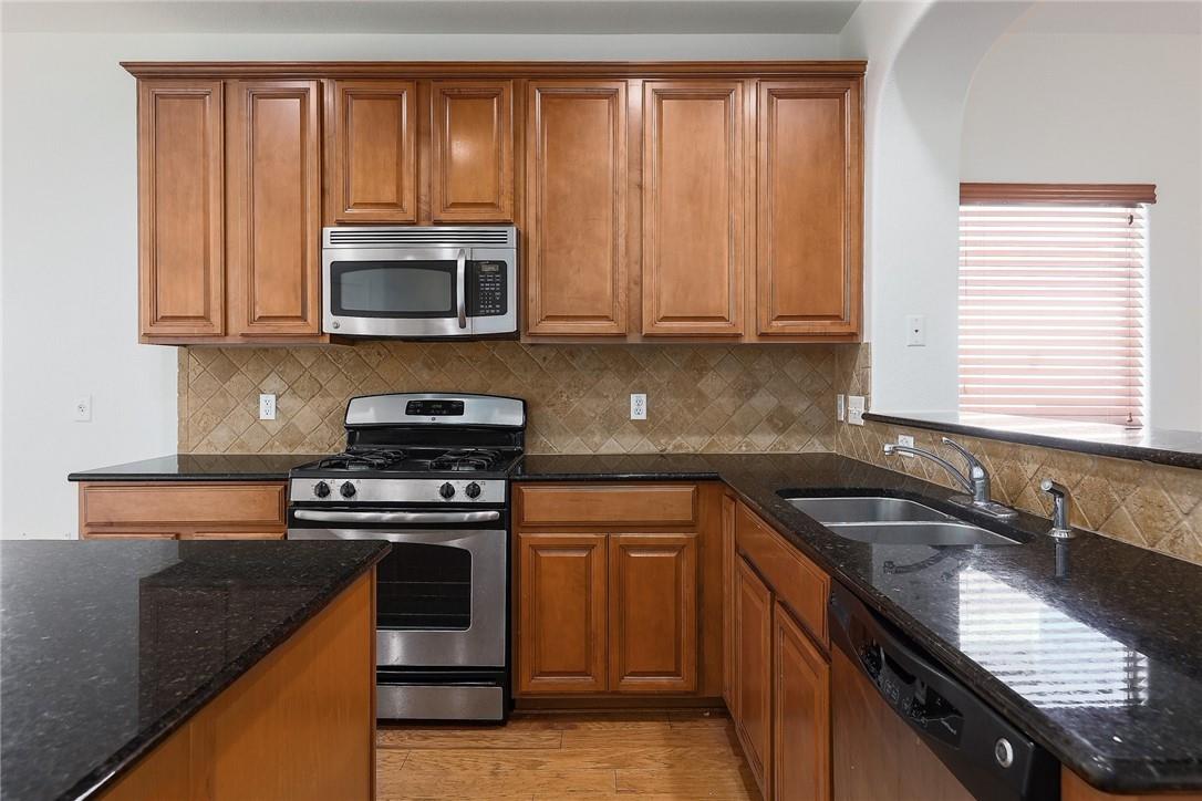 2125 Amur Dr # A27, Austin, TX 78745