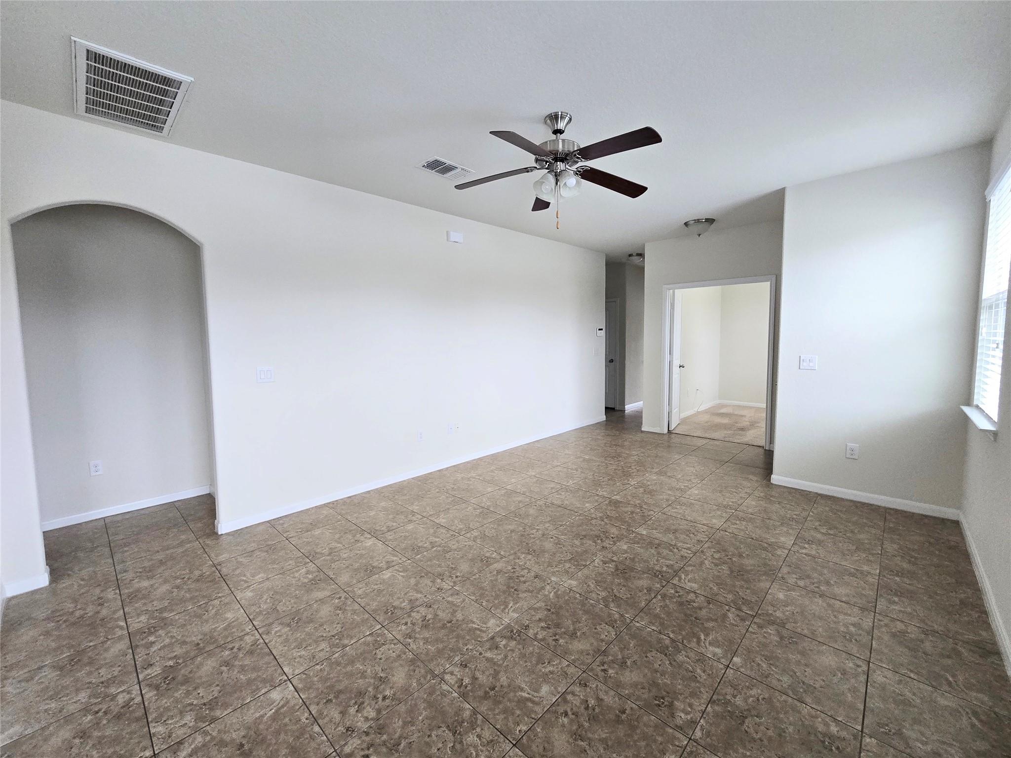 711 Rolling Oak Dr. Dr # 101, Round Rock, TX 78664