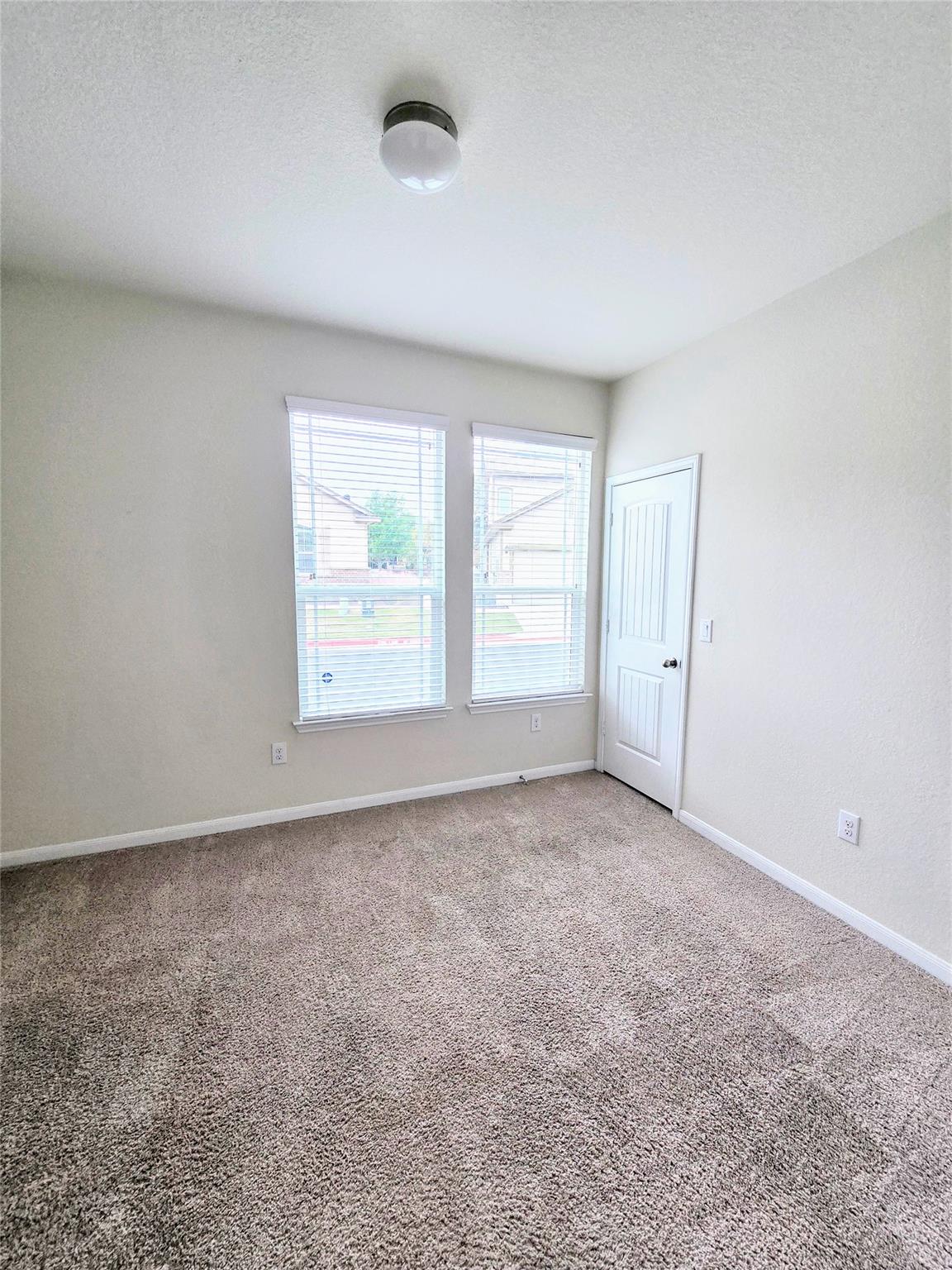 711 Rolling Oak Dr. Dr # 101, Round Rock, TX 78664