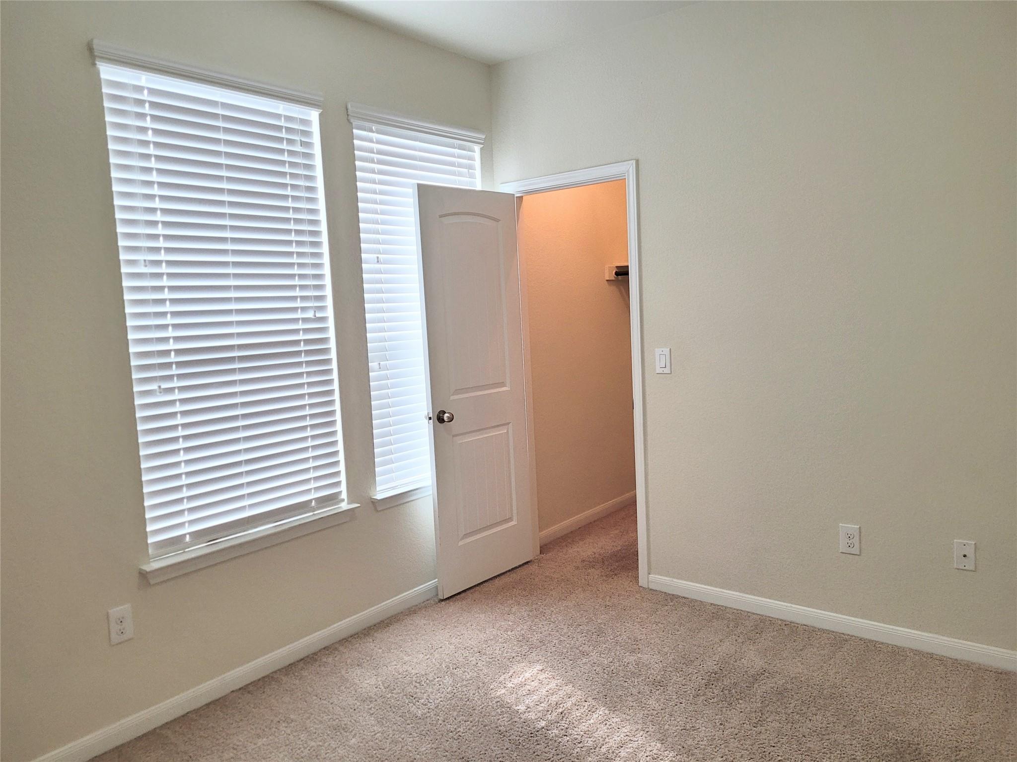 711 Rolling Oak Dr. Dr # 101, Round Rock, TX 78664