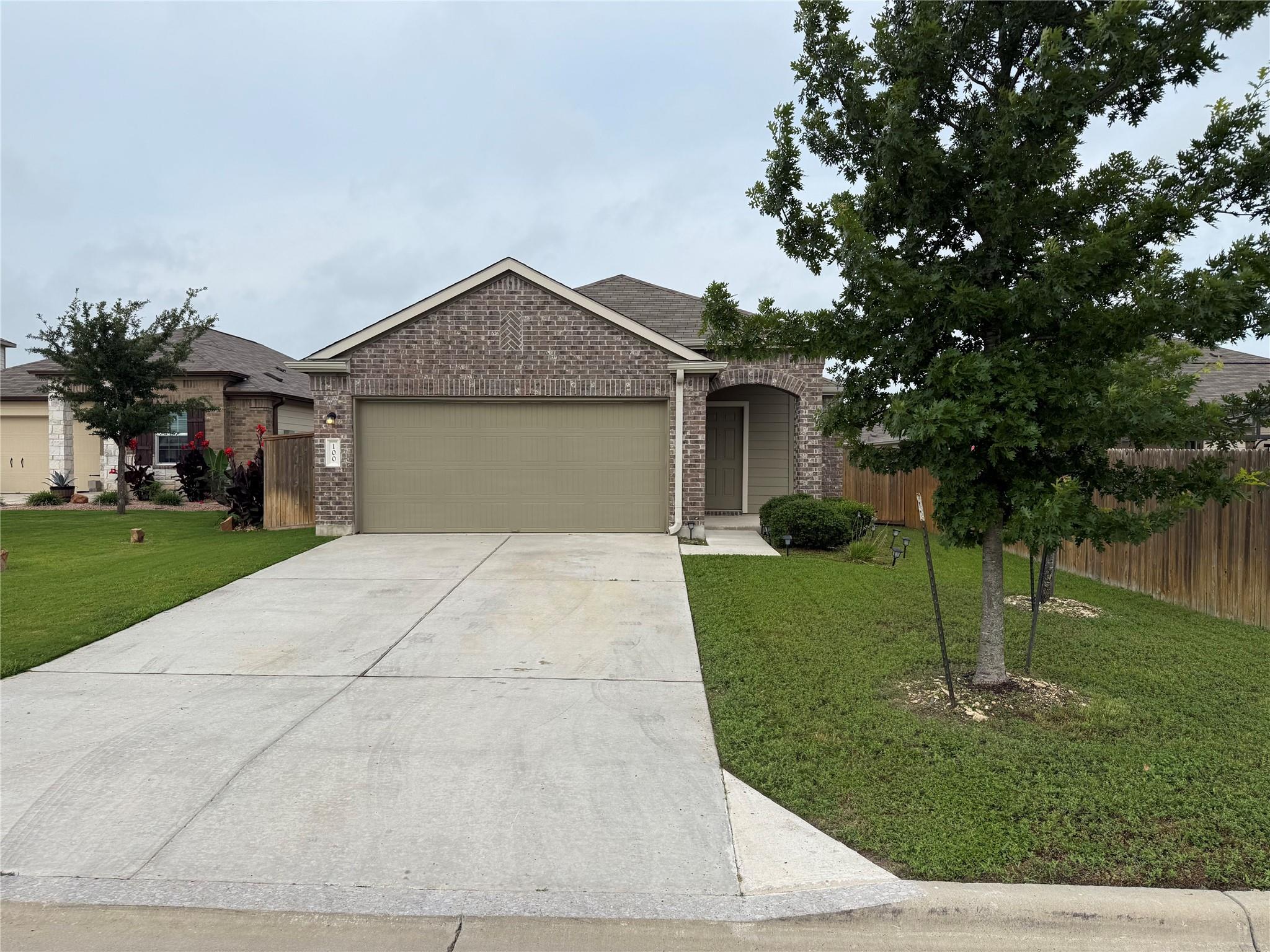 100 Granville Ct, Jarrell, TX 76537
