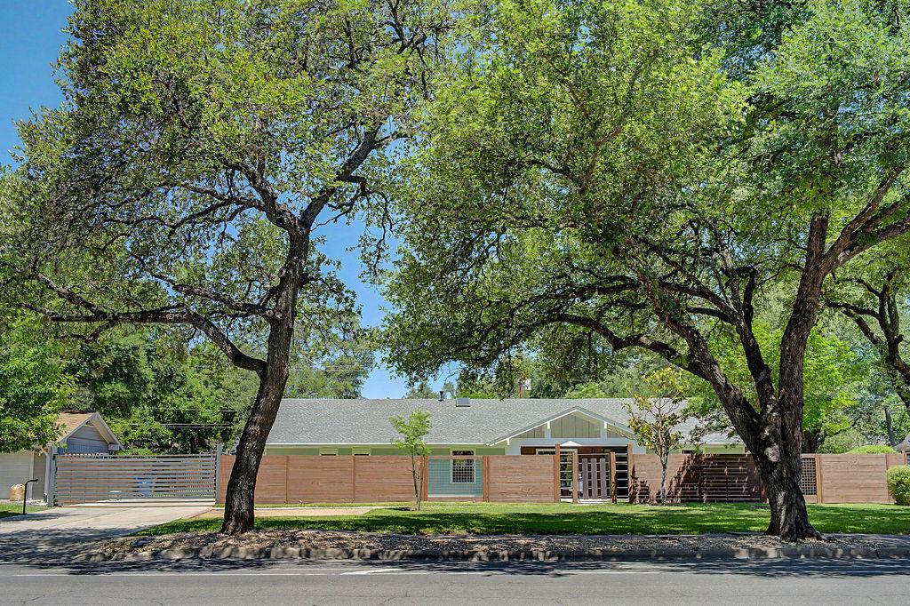 8612 Mesa Dr, Austin, TX 78759