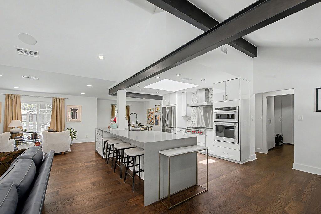 8612 Mesa Dr, Austin, TX 78759