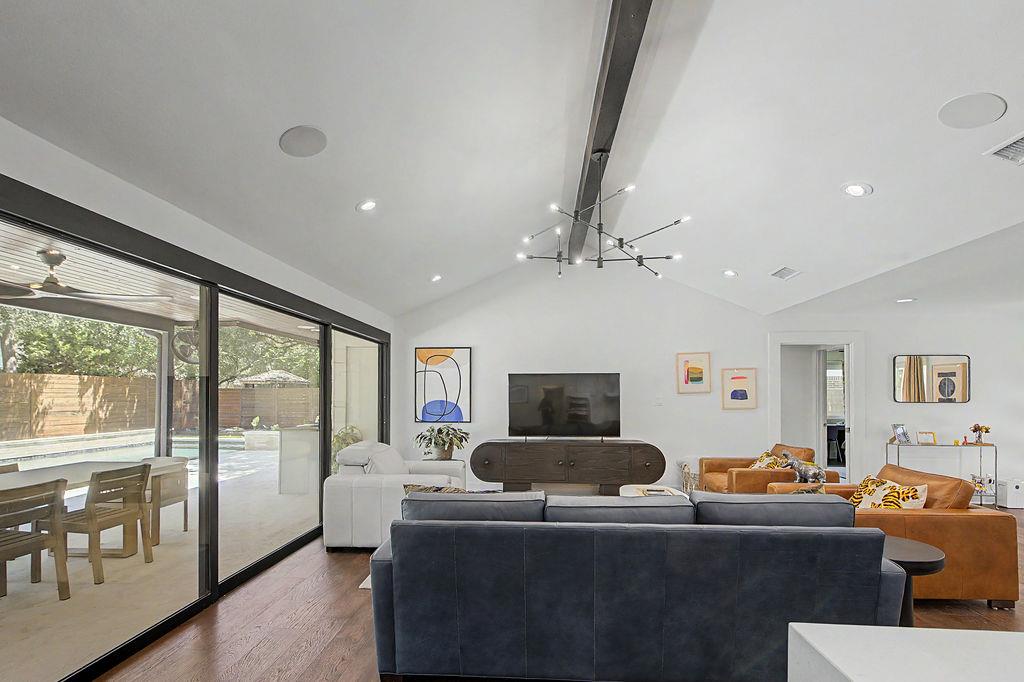 8612 Mesa Dr, Austin, TX 78759
