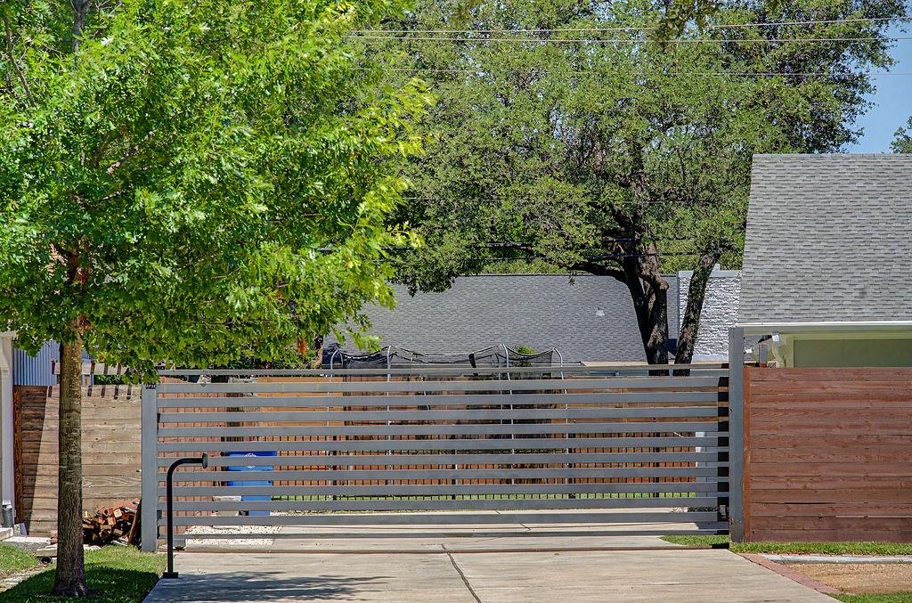 8612 Mesa Dr, Austin, TX 78759