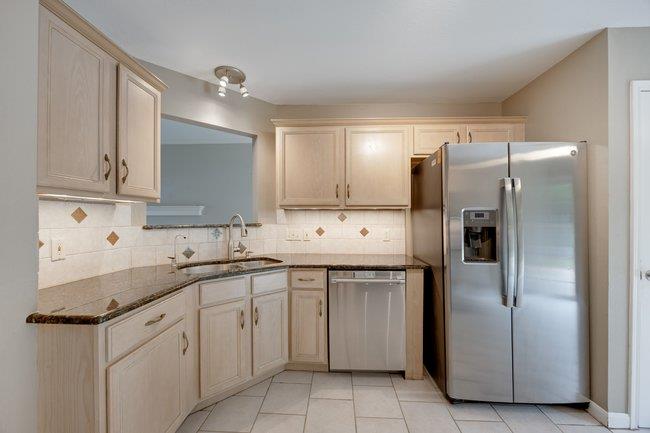 2002 Brook Holw, Cedar Park, TX 78613