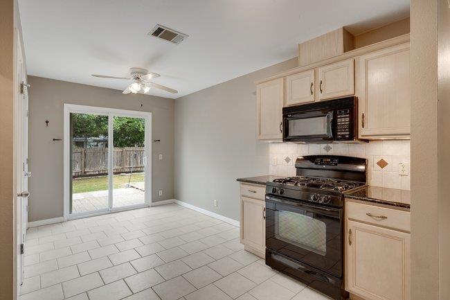 2002 Brook Holw, Cedar Park, TX 78613