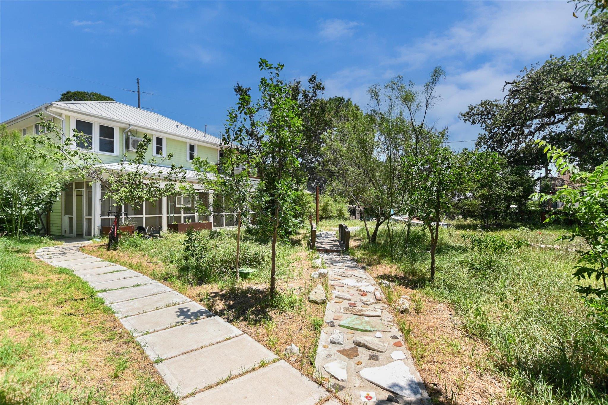 1150 San Bernard St # 1, Austin, TX 78702