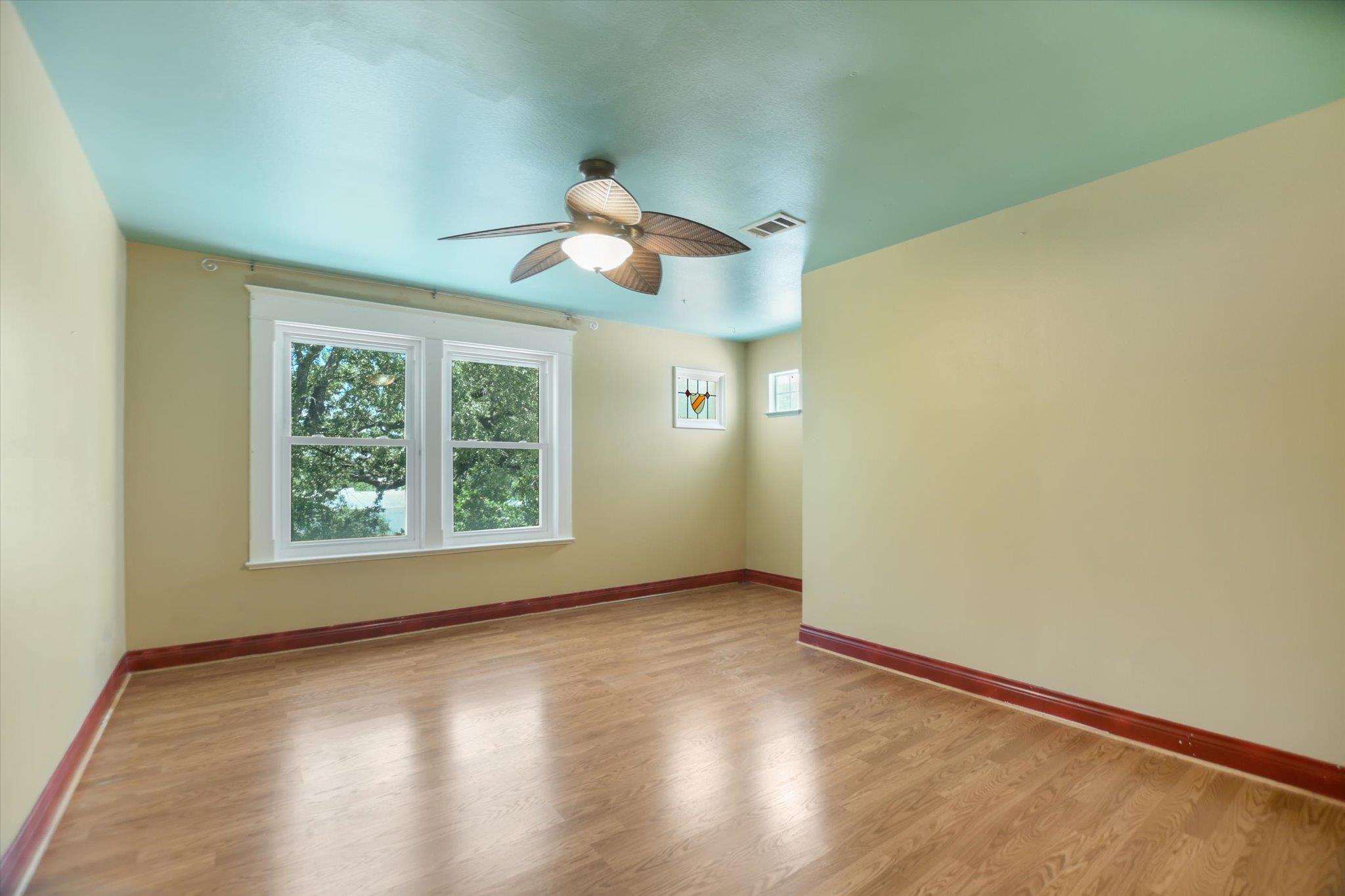 1150 San Bernard St # 1, Austin, TX 78702