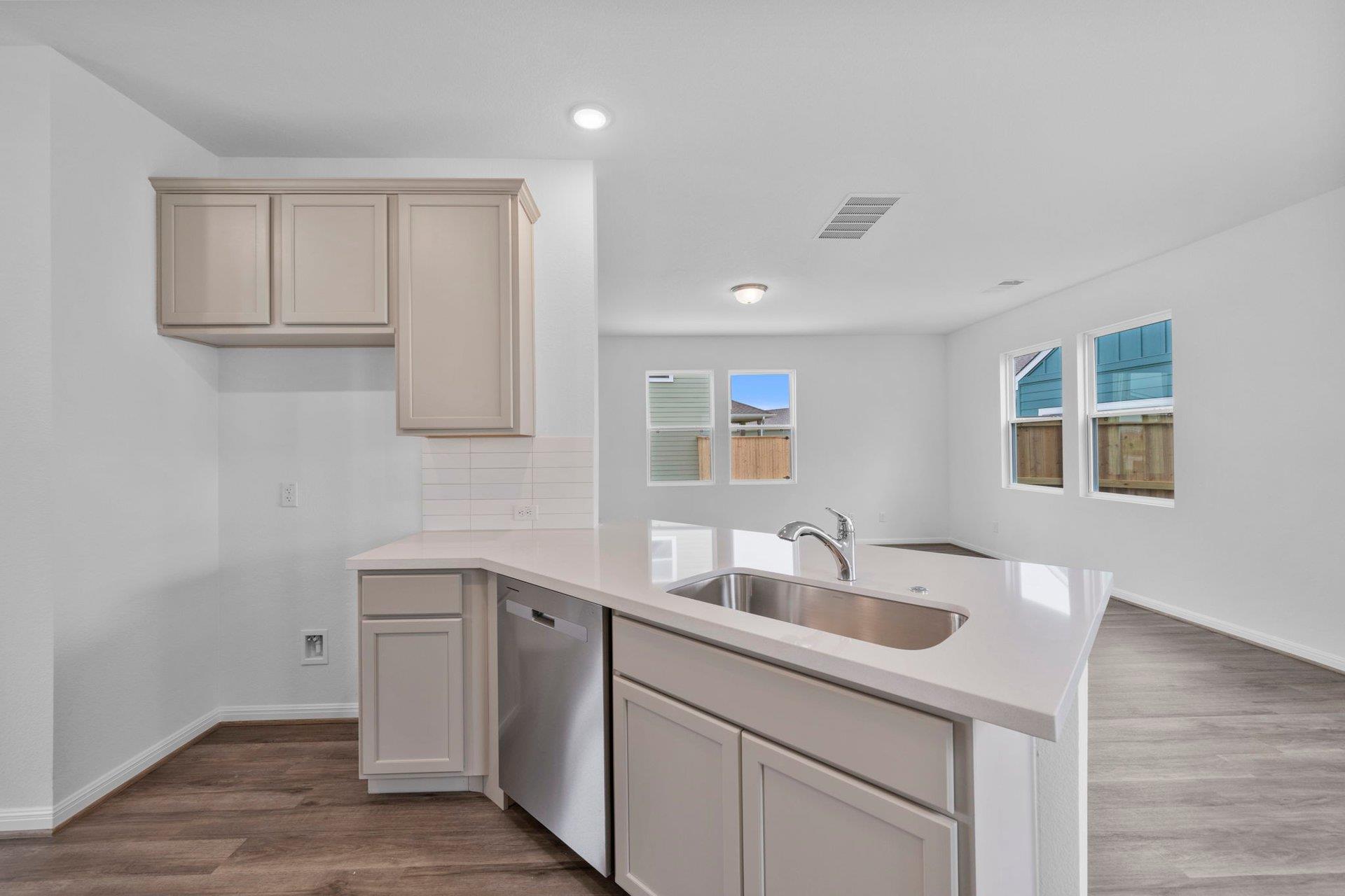 108 Wesley Miller Ln, Taylor, TX 76574