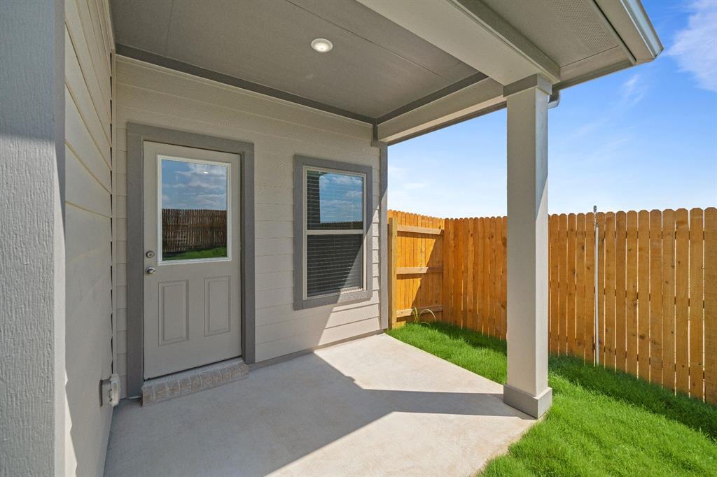 177 Sleep Hollow, Jarrell, TX 76537