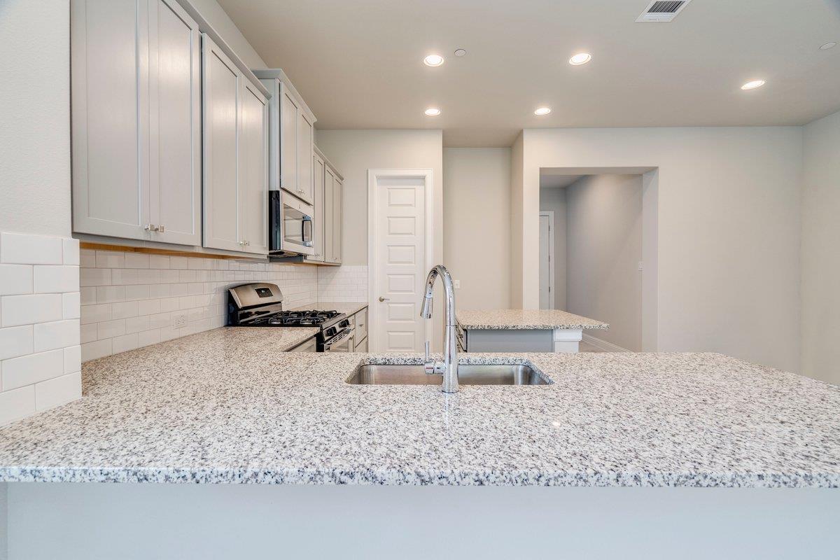 600 C-Bar Ranch Trl # 143, Cedar Park, TX 78613