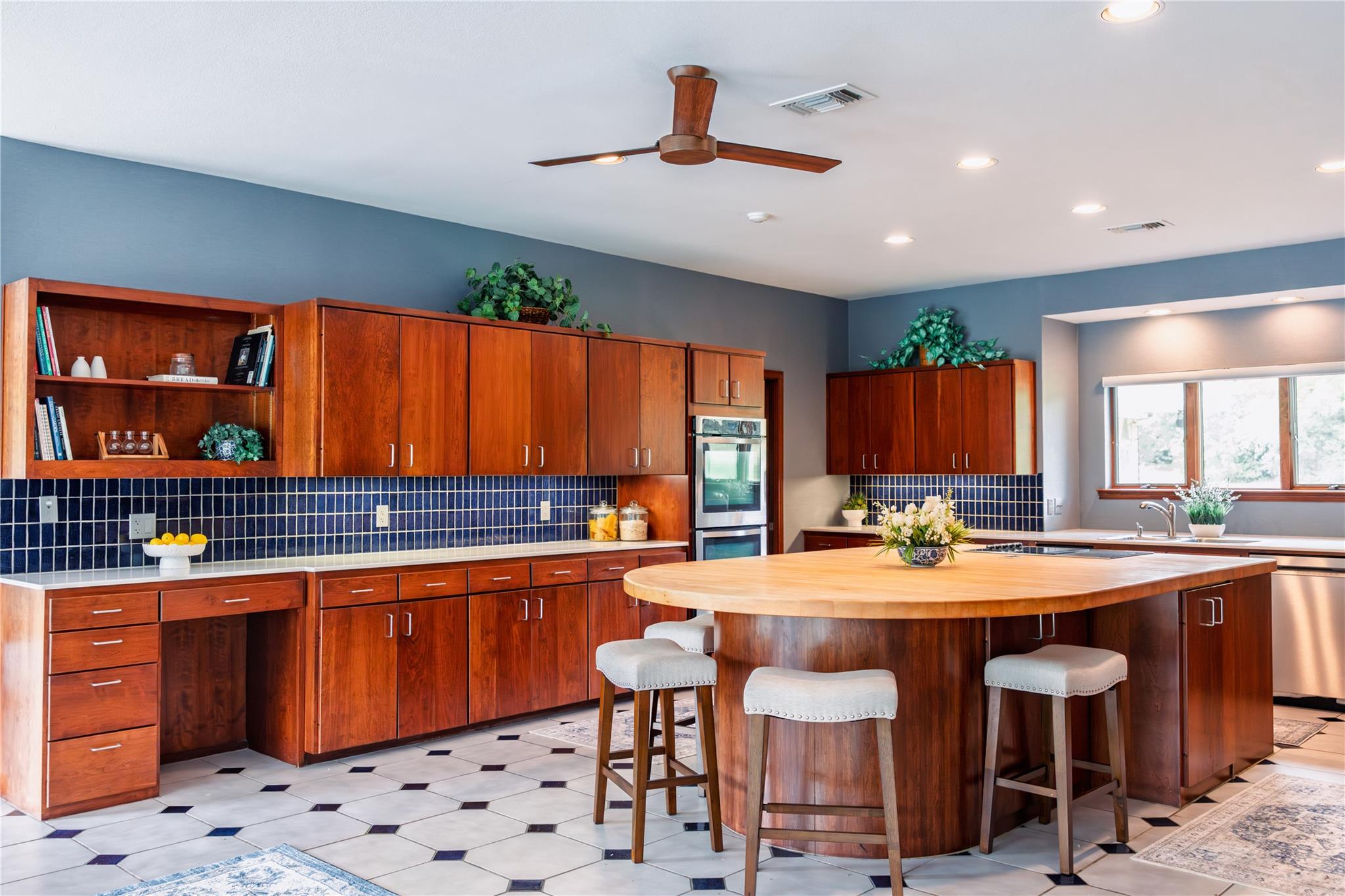 700 El Paseo St, Denton, TX 76205